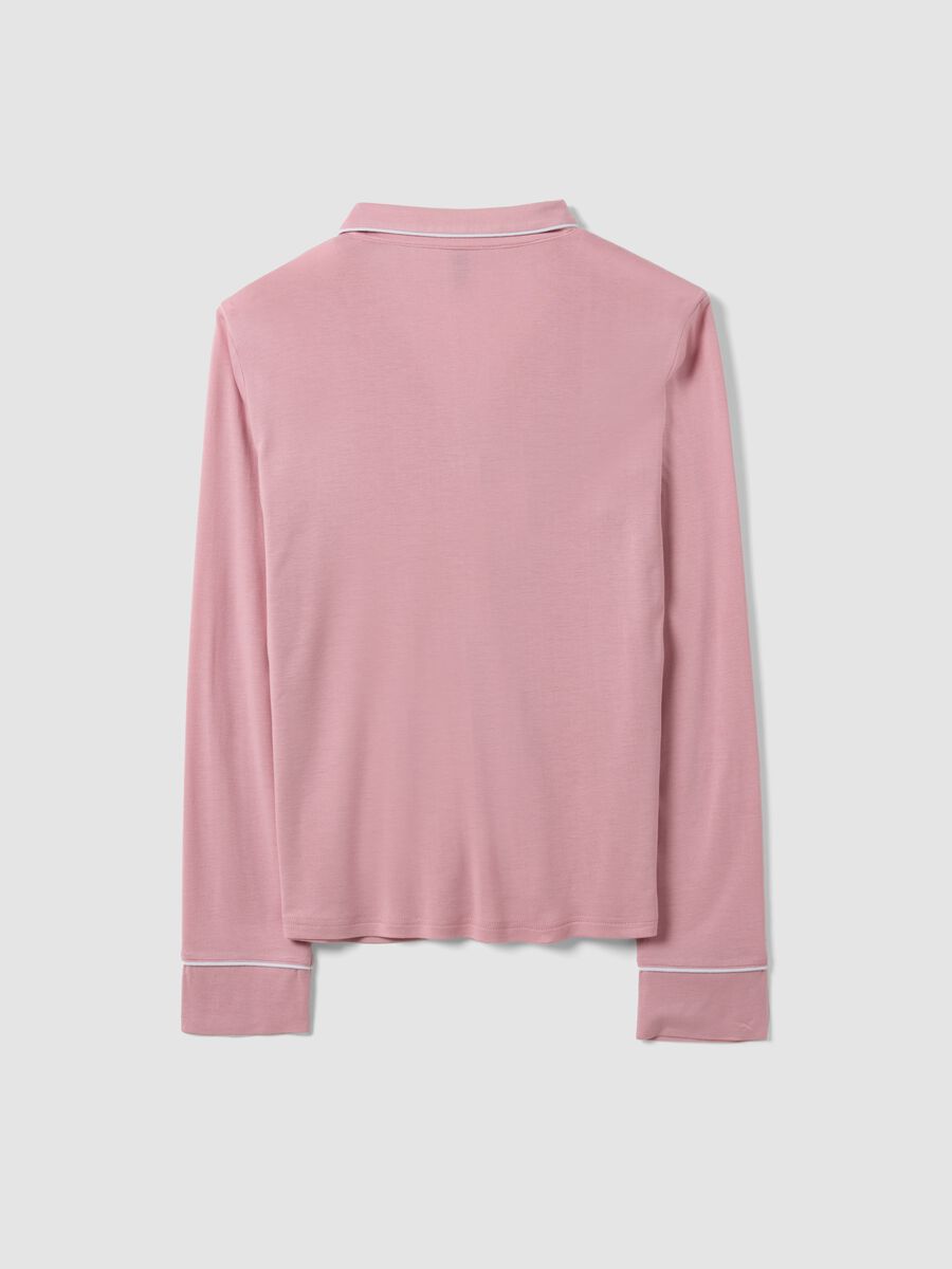 Pijama rosa em viscose pura com decote em V e debruns em contraste_6