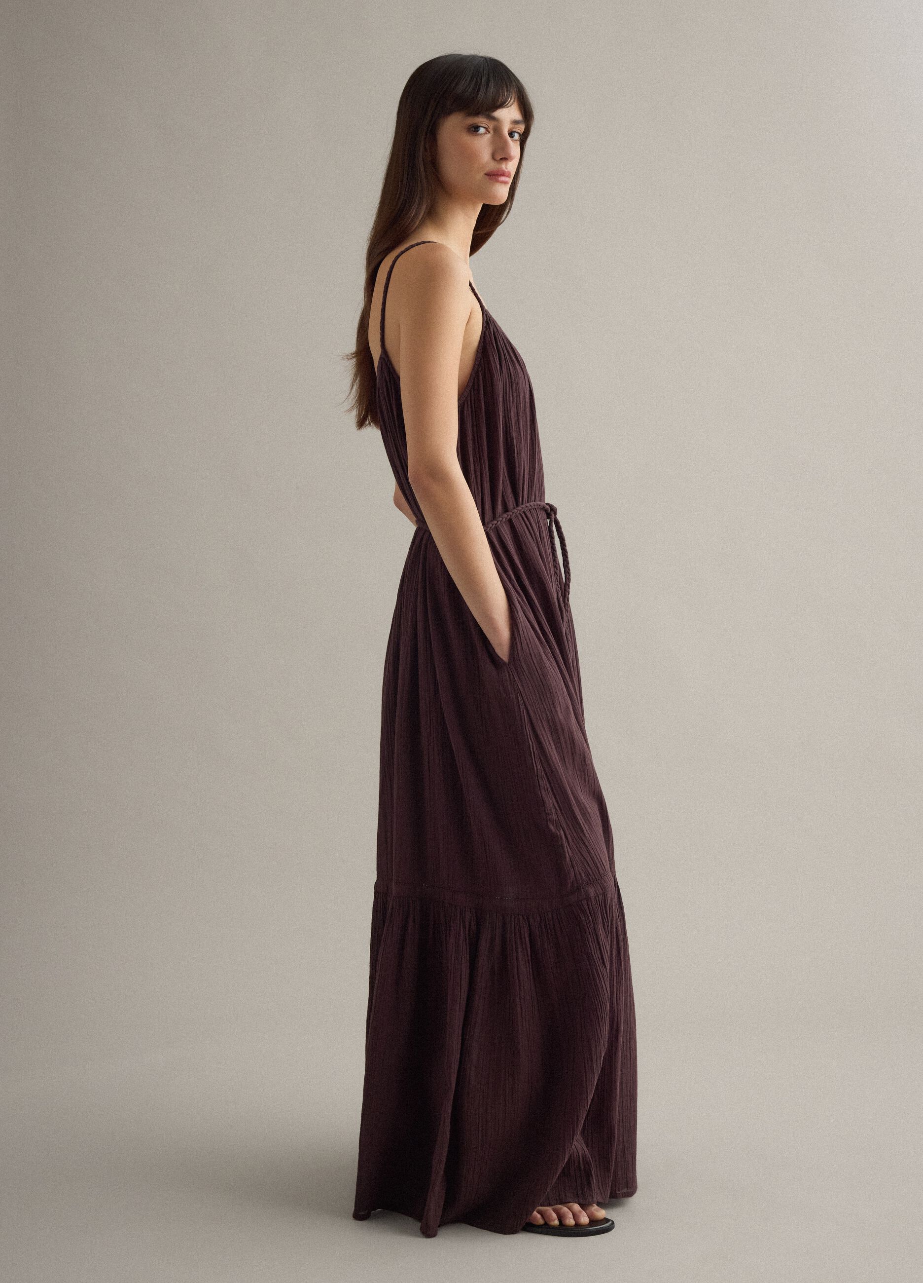 Vestido longo castanho de puro algod&atilde;o regular fit
