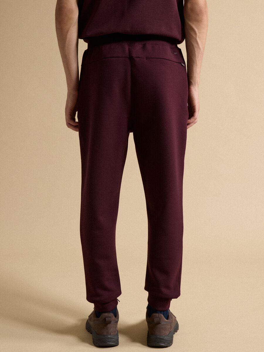 Regular-fit red joggers in stretch Easy Dry fabric_2