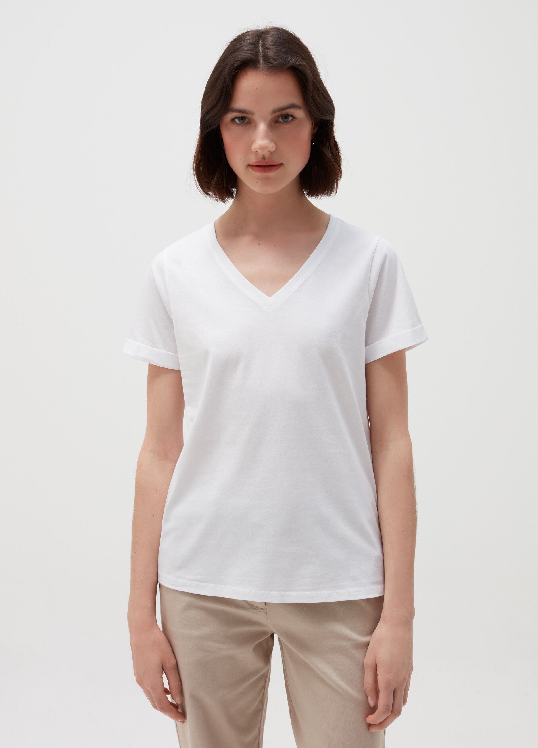 Camiseta de algodón Supima con cuello de pico