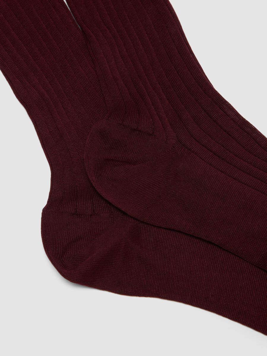 Red long ribbed socks in pure cotton_1