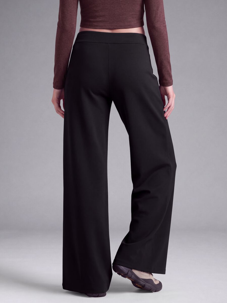 Schwarze Wide-Leg-Hose aus Stretchmaterial ALTAVIA STUDIO_2