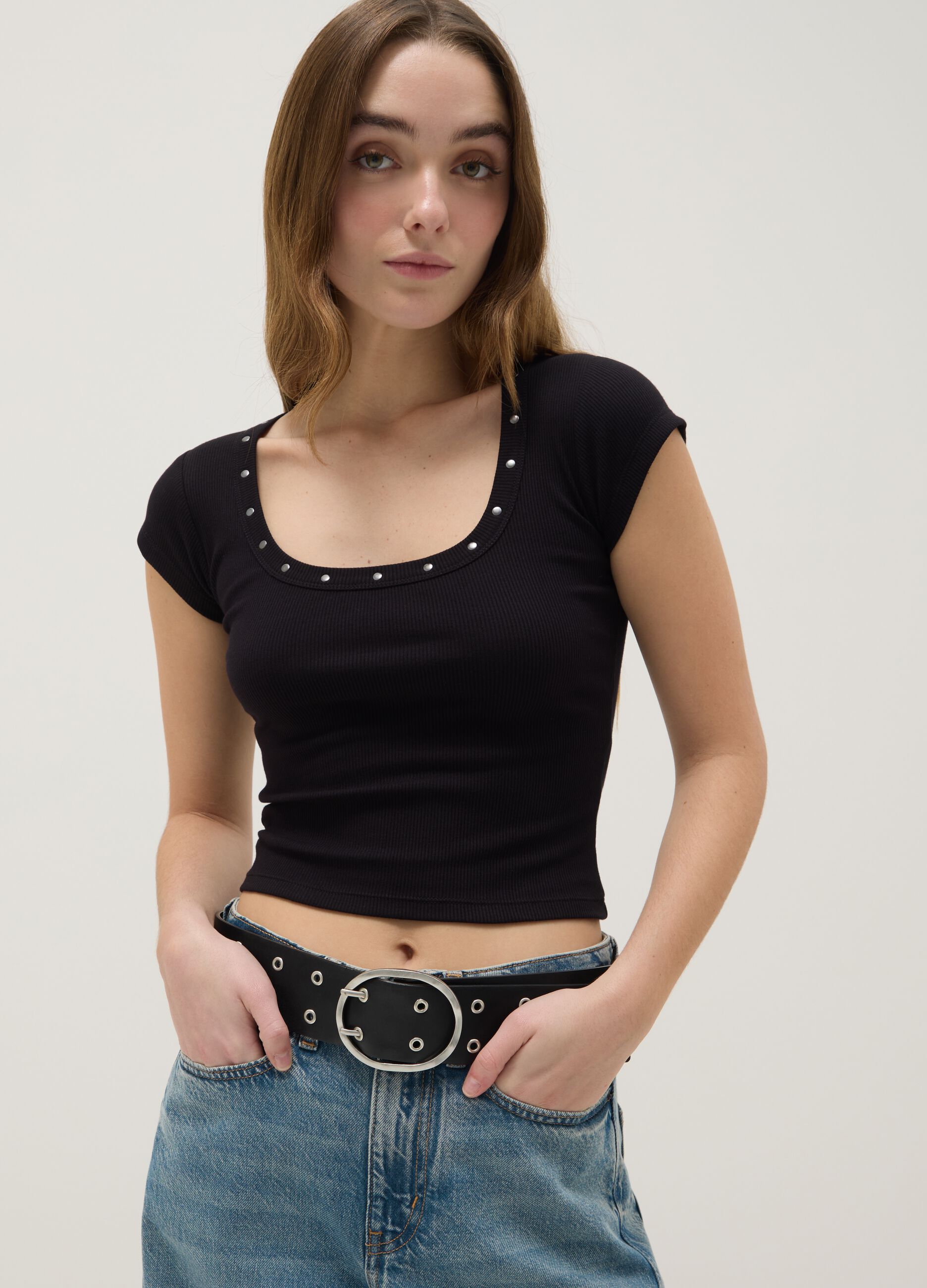 Black slim fit stretch cotton t-shirt with studs on the collar