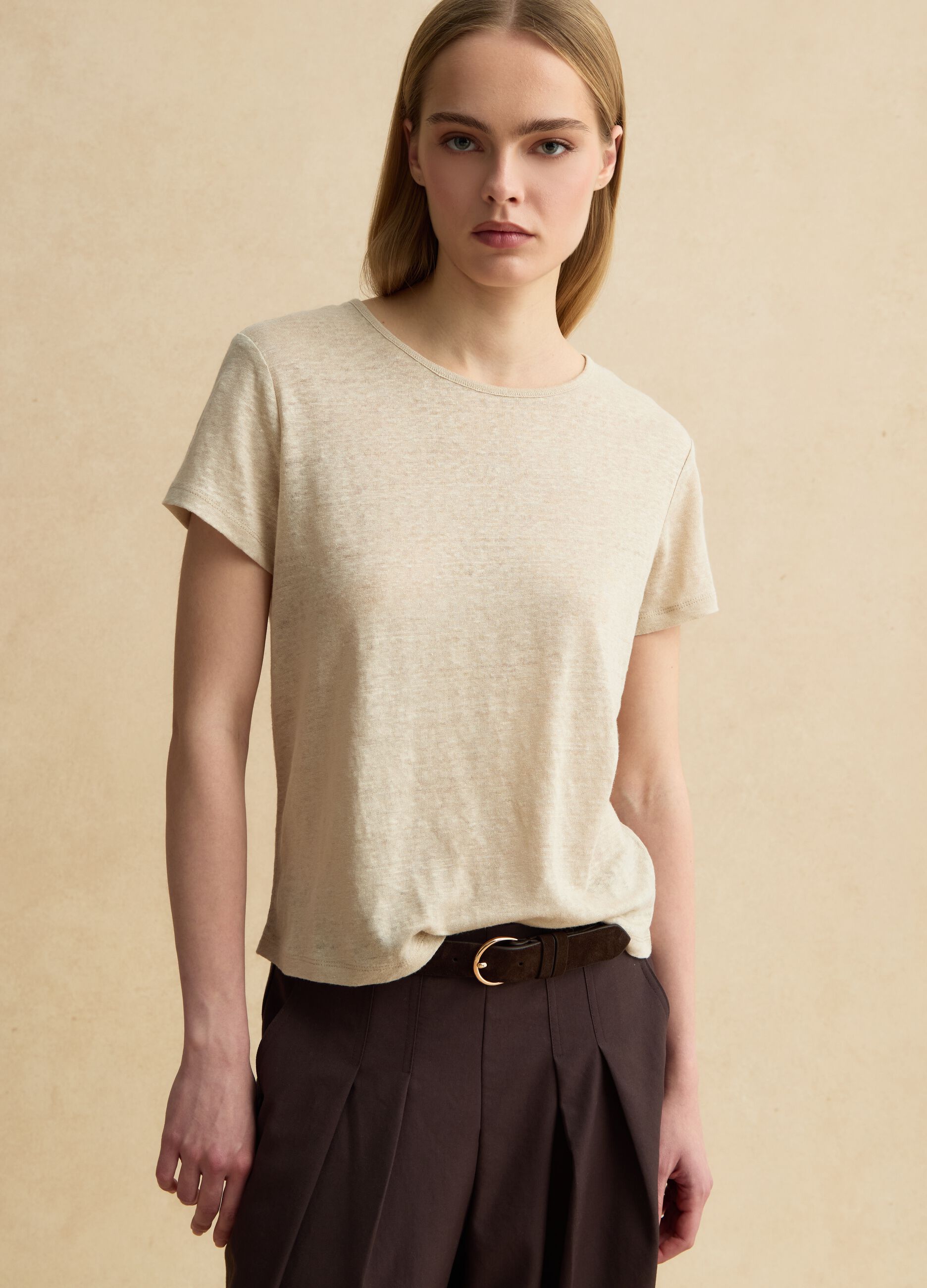 Beige short-sleeve pure linen T-shirt, regular fit