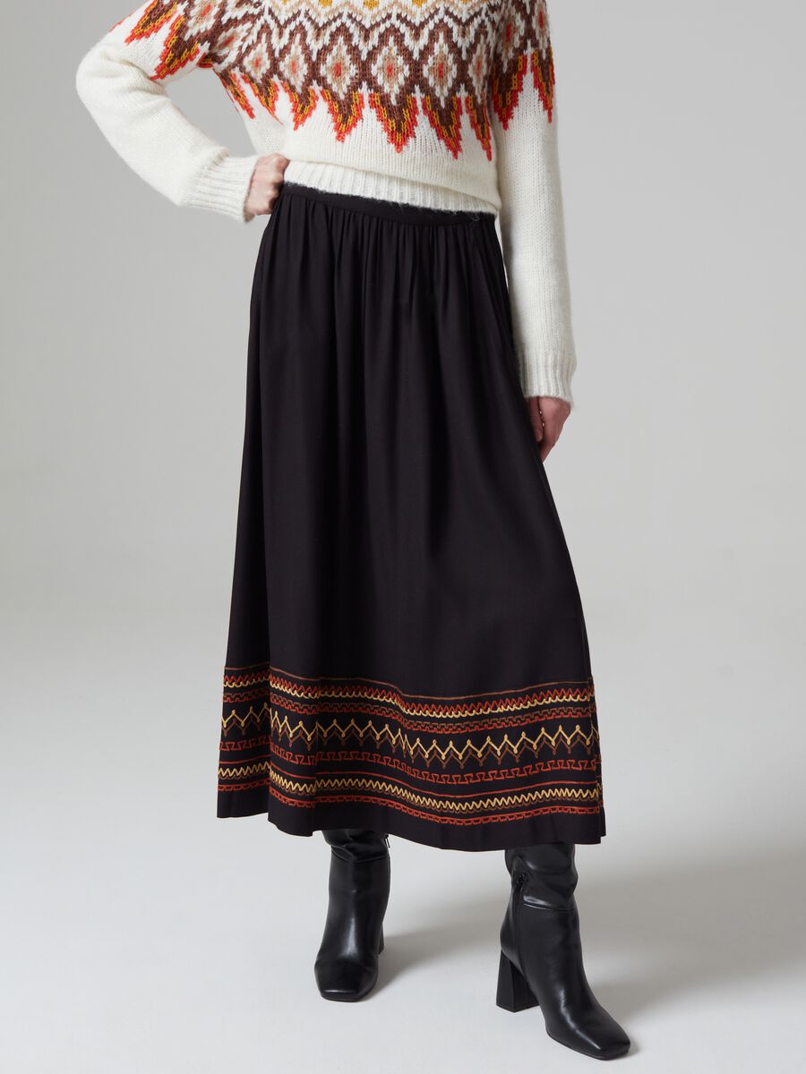 Midi skirt with heritage embroidery_4