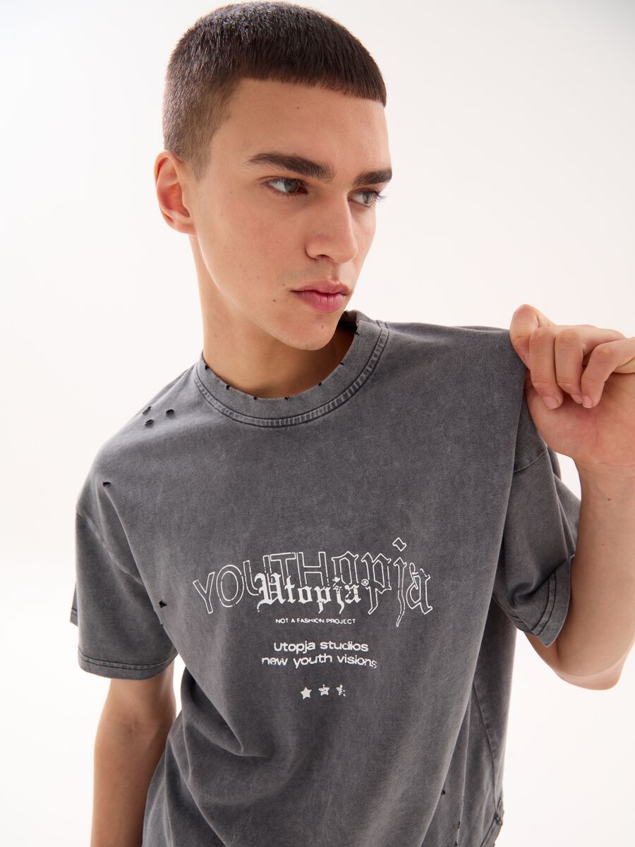 Distressed Graphic T-shirt Vintage Grey_3
