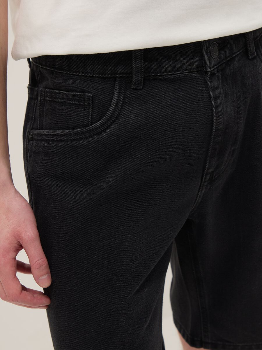 Black denim cotton blend slim fit shorts_3