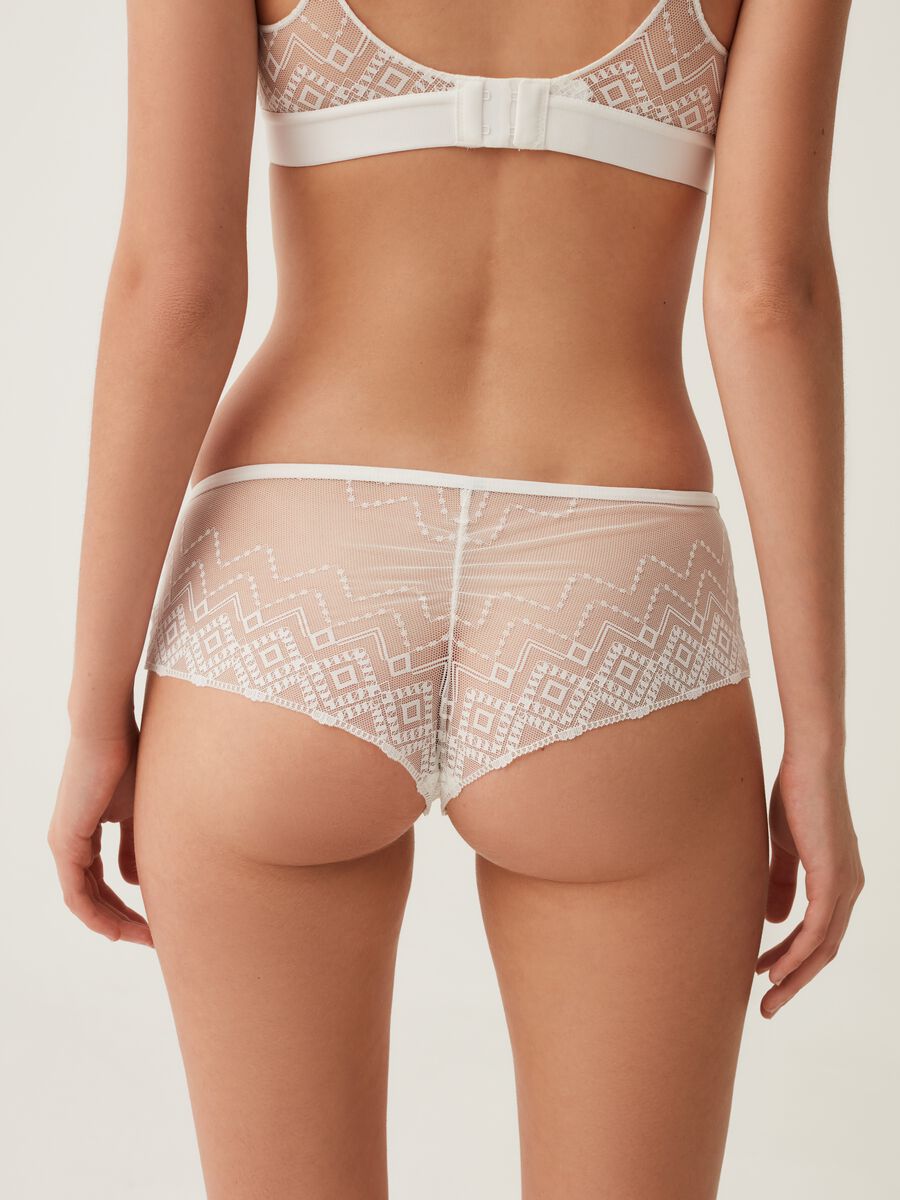 Lace French knickers with geometric design_2