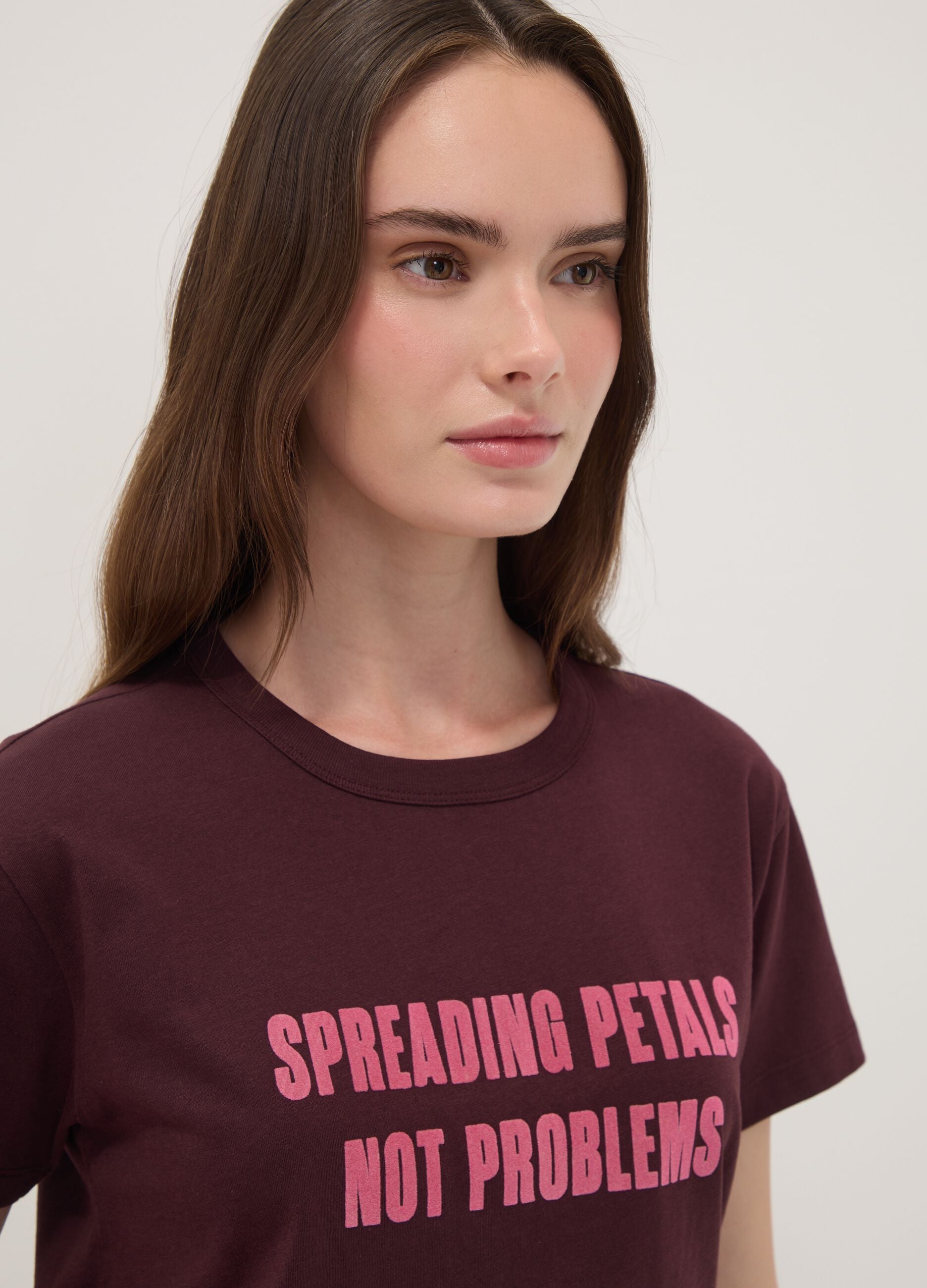 Red pure cotton T-shirt with front slogan, regular fit