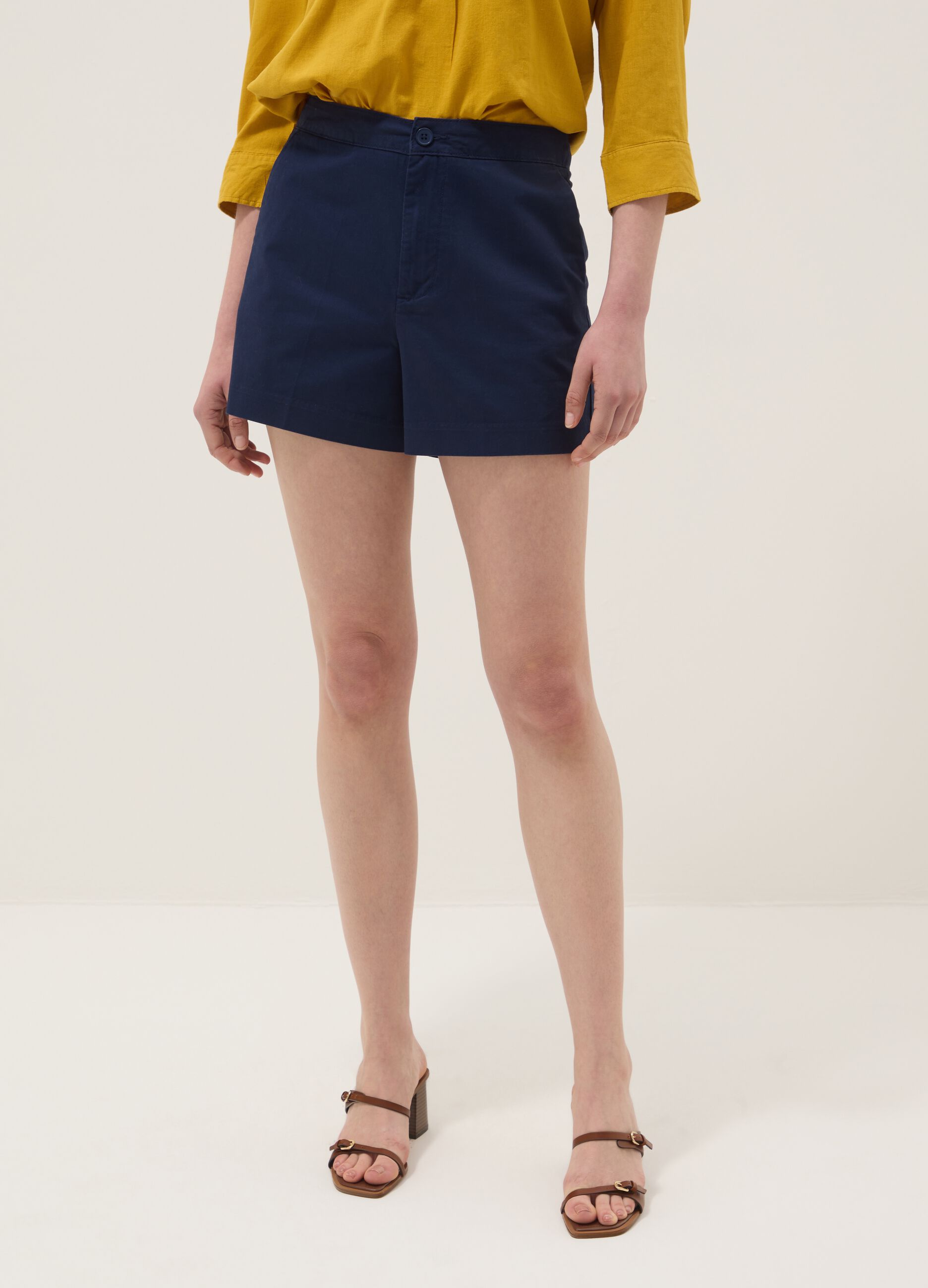 Blue regular-fit pure cotton shorts