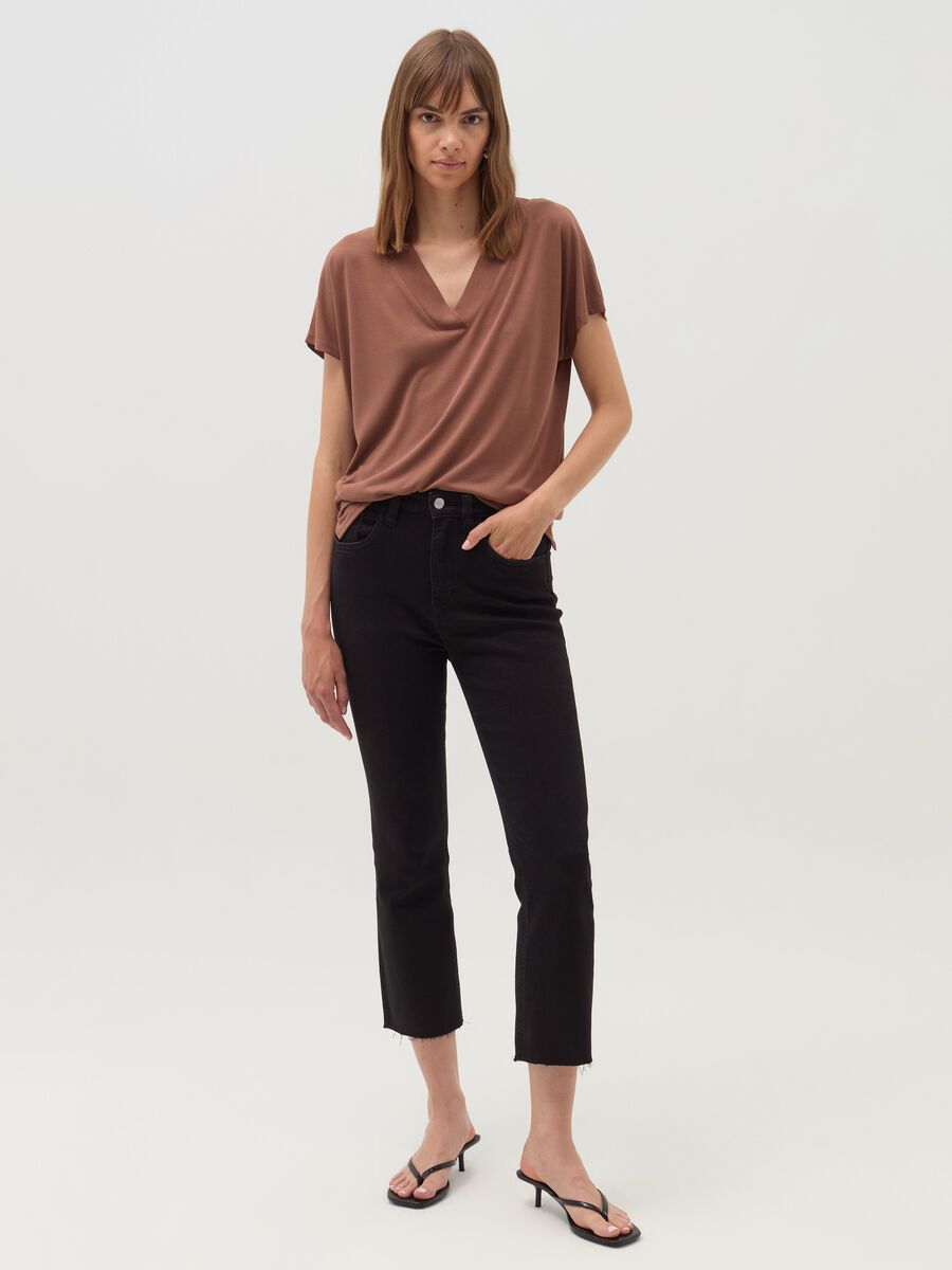 T-shirt with V neck and kimono sleeves_1