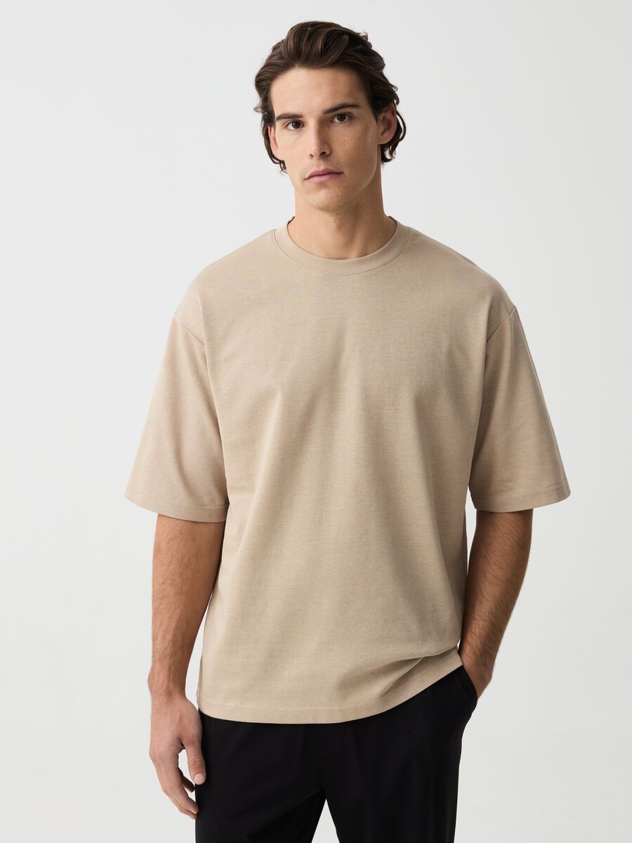 Boxy-fit T-shirt with round neck_0