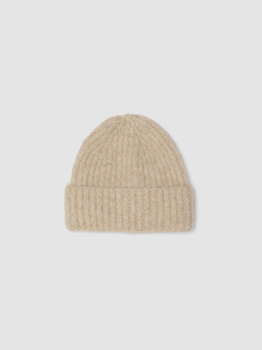 Cappello beige in lana elasticizzata a coste_0
