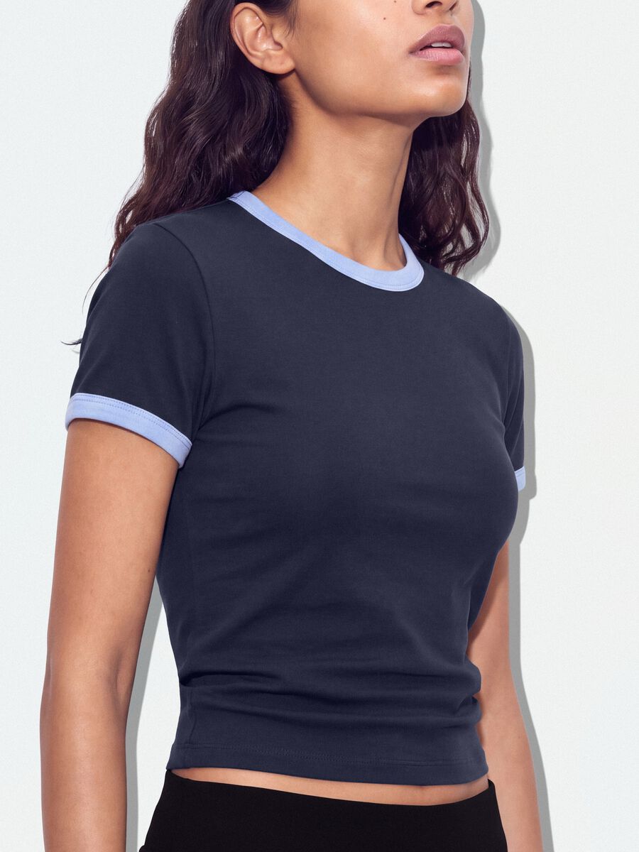 Blue stretch-cotton fitted T-shirt with contrast trims_2