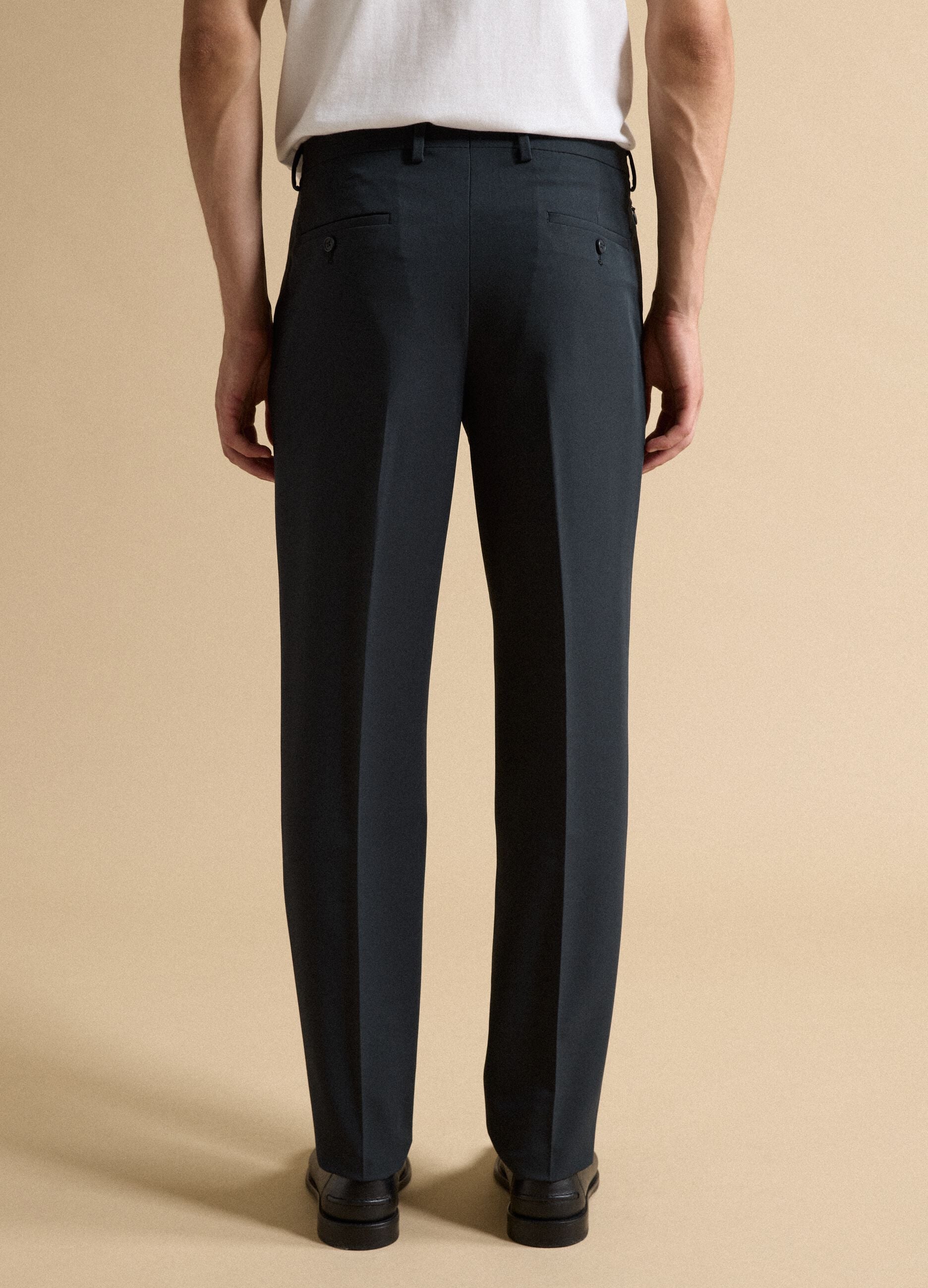 Pantaloni formali blu in twill di viscosa elasticizzata slim fit