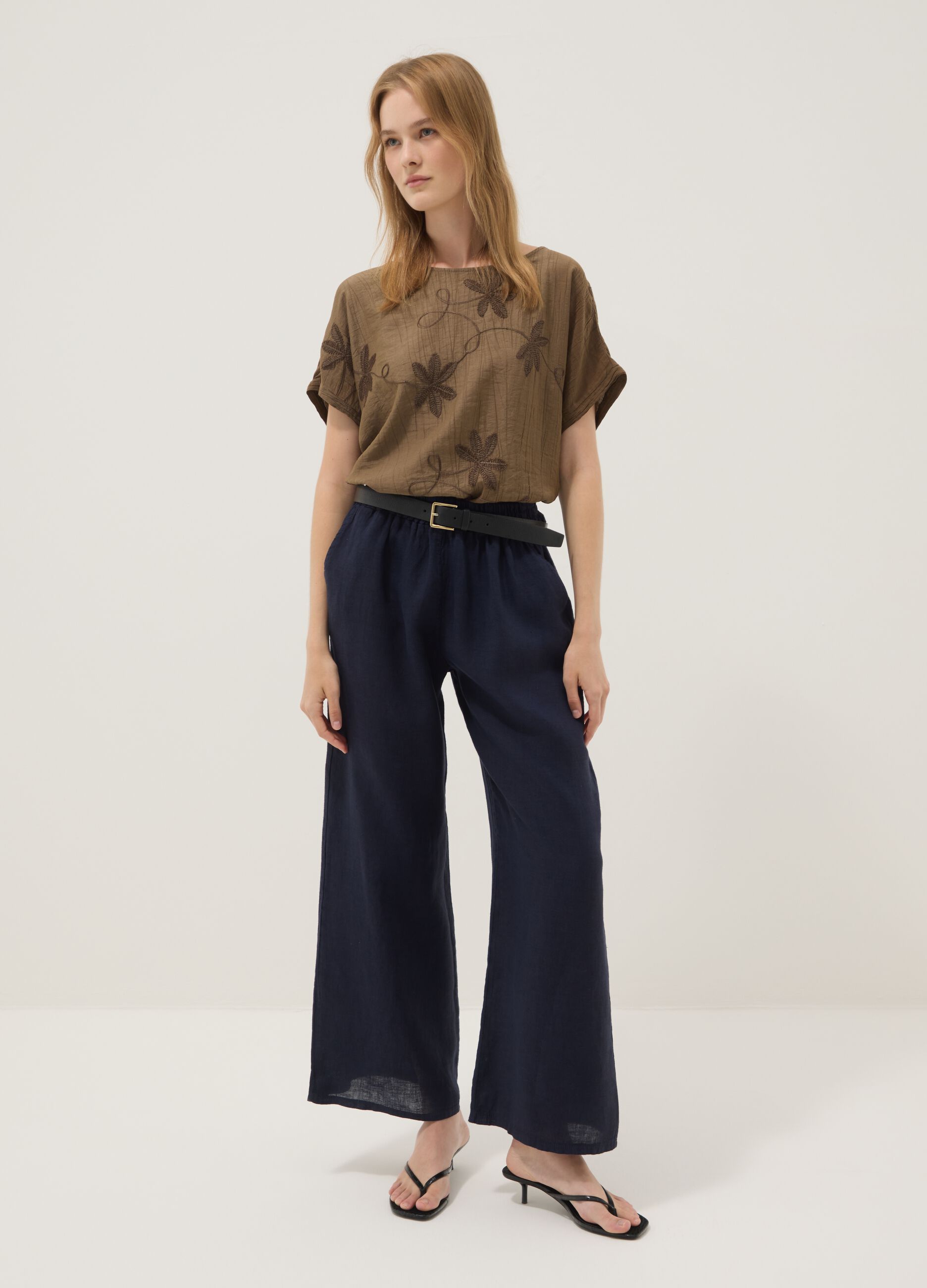 Brown viscose-blend blouse with floral embroidery