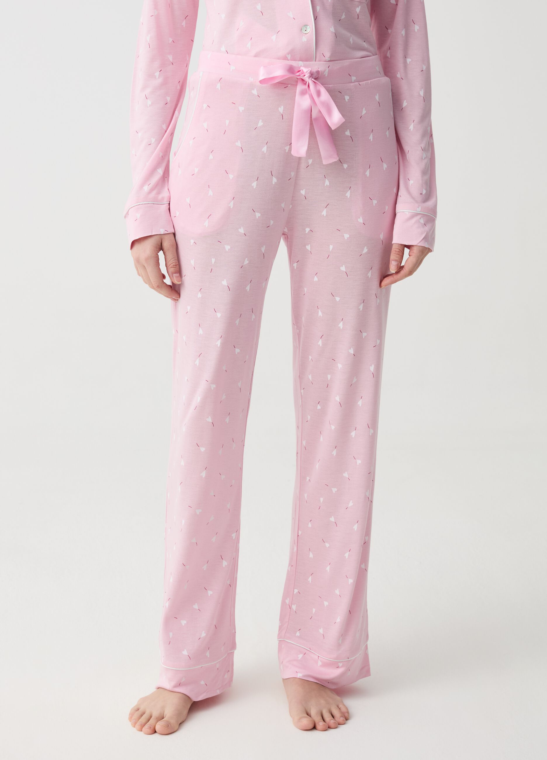 Pyjama trousers with hearts pattern
