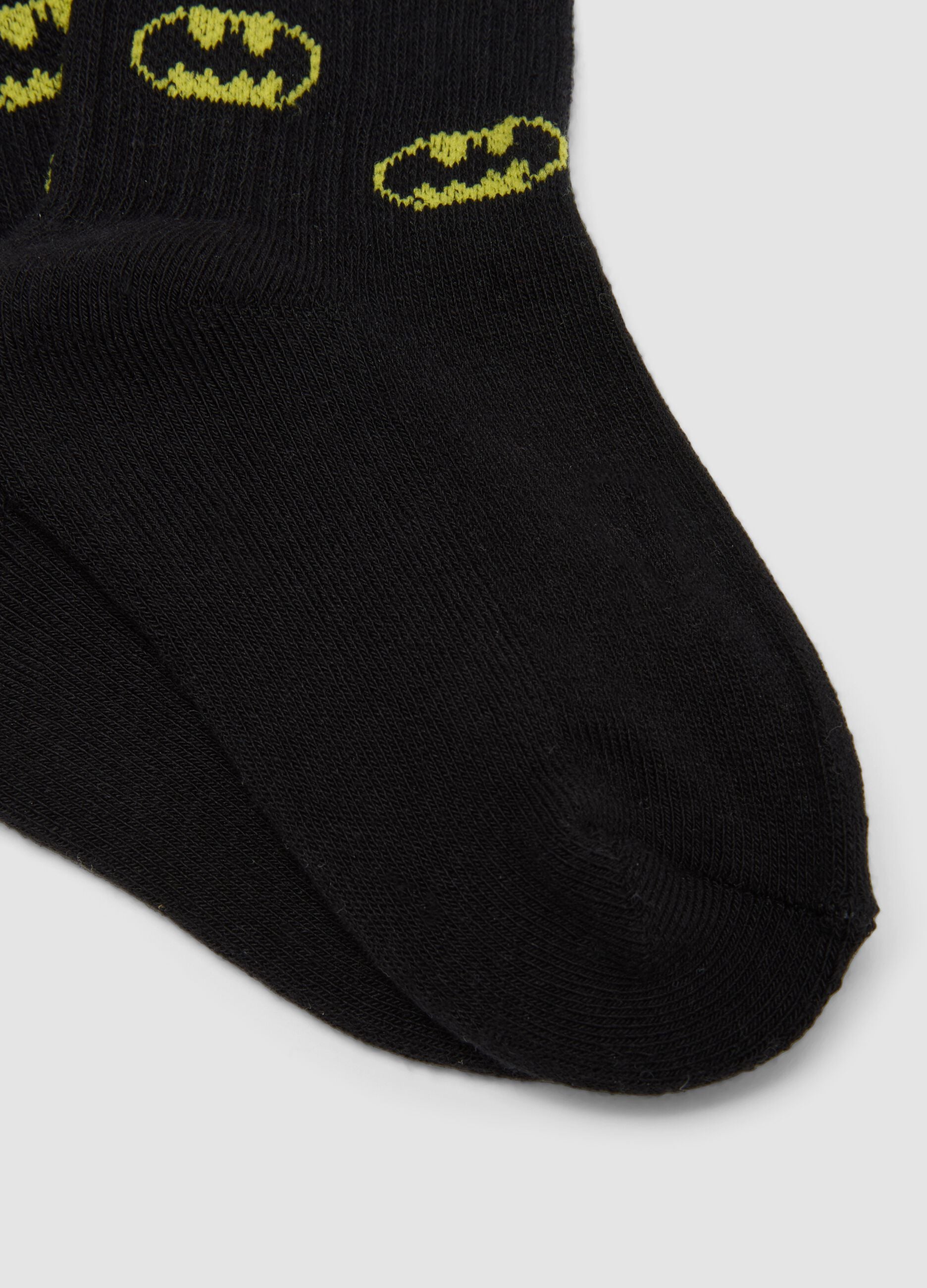 2-pack of black short socks in organic stretch cotton with Batman print