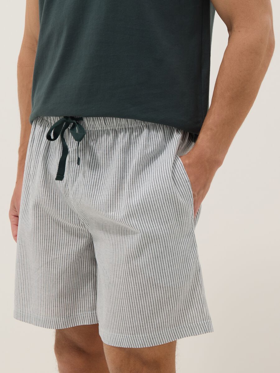 &Pi;&rho;ά&sigma;&iota;&nu;&omicron; &kappa;&omicron;&nu;&tau;ό &pi;&iota;&tau;&zeta;ά&mu;&alpha; &mu;&epsilon; &rho;ί&gamma;&epsilon;&sigmaf; &alpha;&pi;ό &kappa;&alpha;&theta;&alpha;&rho;ό &omicron;&rho;&gamma;&alpha;&nu;&iota;&kappa;ό &beta;&alpha;&mu;&beta;ά&kappa;&iota;_3