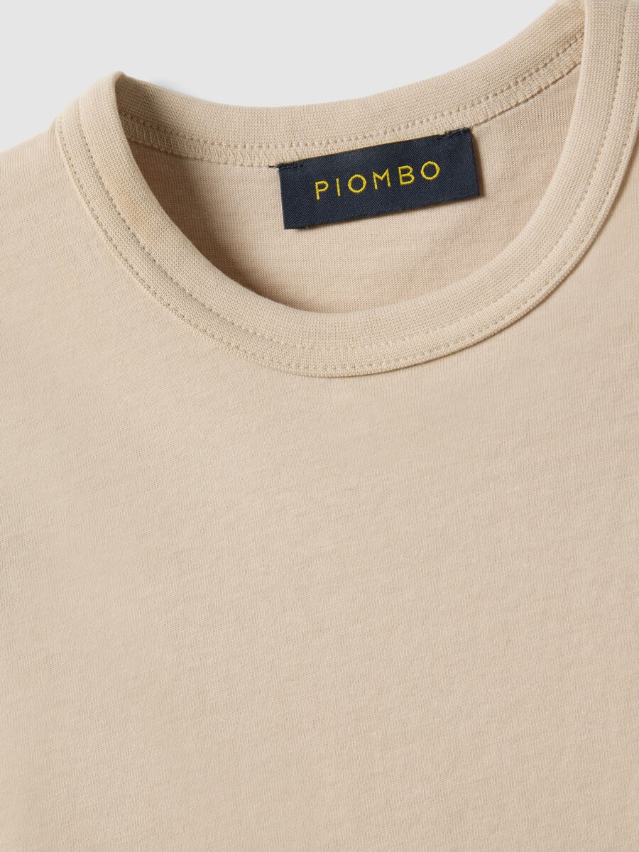 Beiges T-Shirt aus reiner Baumwolle mit Rundhalsausschnitt, Regular Fit_5