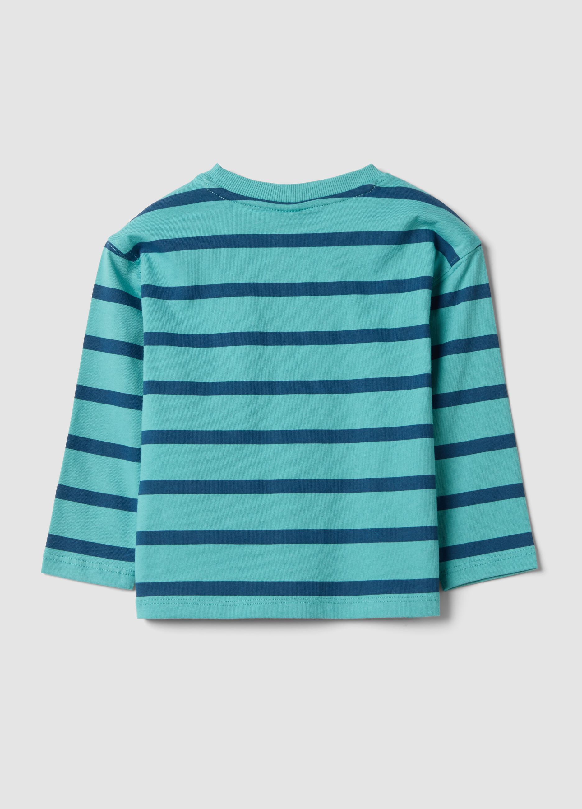 Oversize &pi;&omicron;&lambda;ύ&chi;&rho;&omega;&mu;&omicron; &rho;&iota;&gamma;έ T-shirt &alpha;&pi;ό 100% &omicron;&rho;&gamma;&alpha;&nu;&iota;&kappa;ό &beta;&alpha;&mu;&beta;ά&kappa;&iota; &gamma;&iota;&alpha; &alpha;&gamma;ό&rho;&iota;