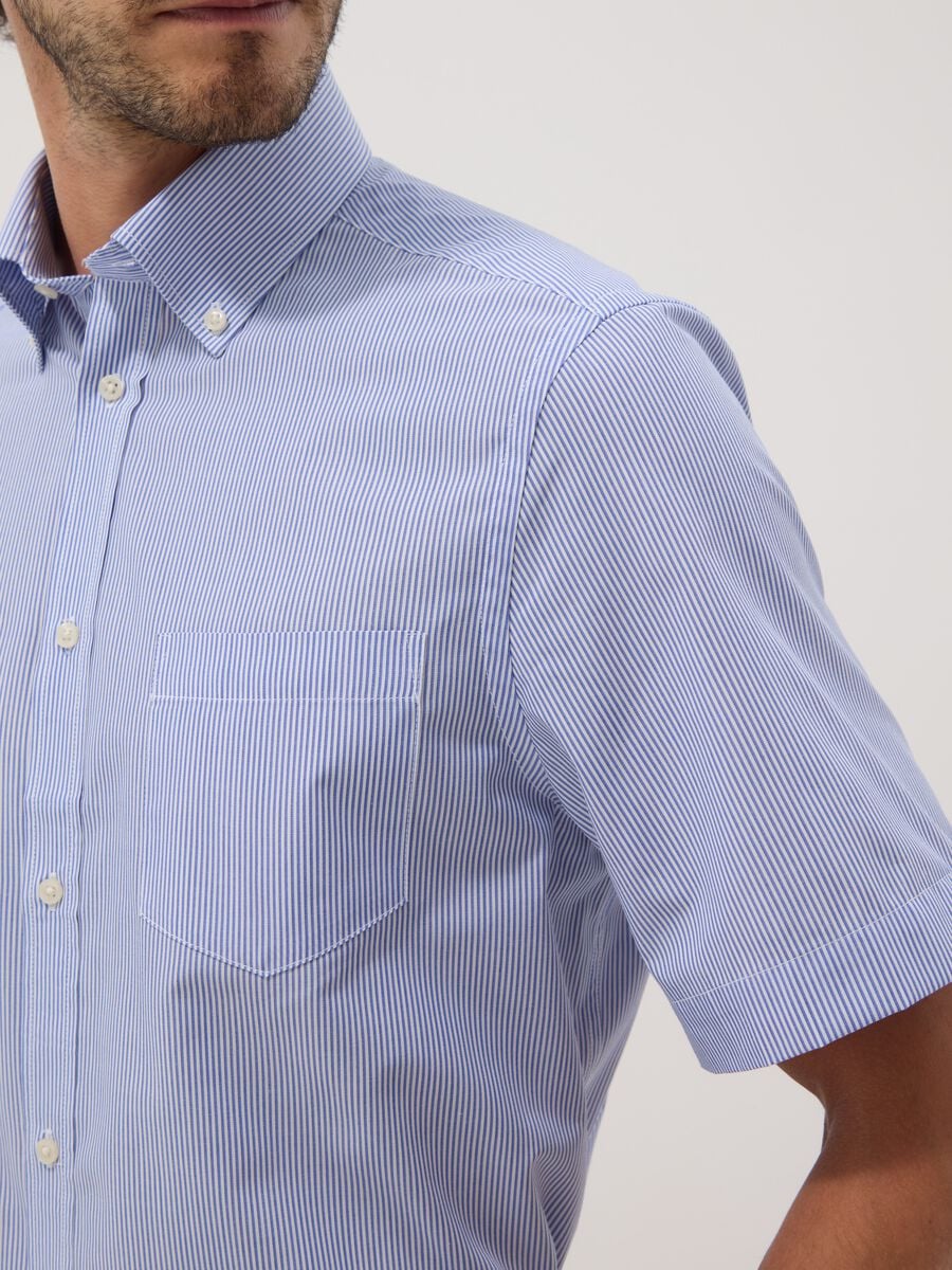 Light blue striped short-sleeve regular-fit shirt_3