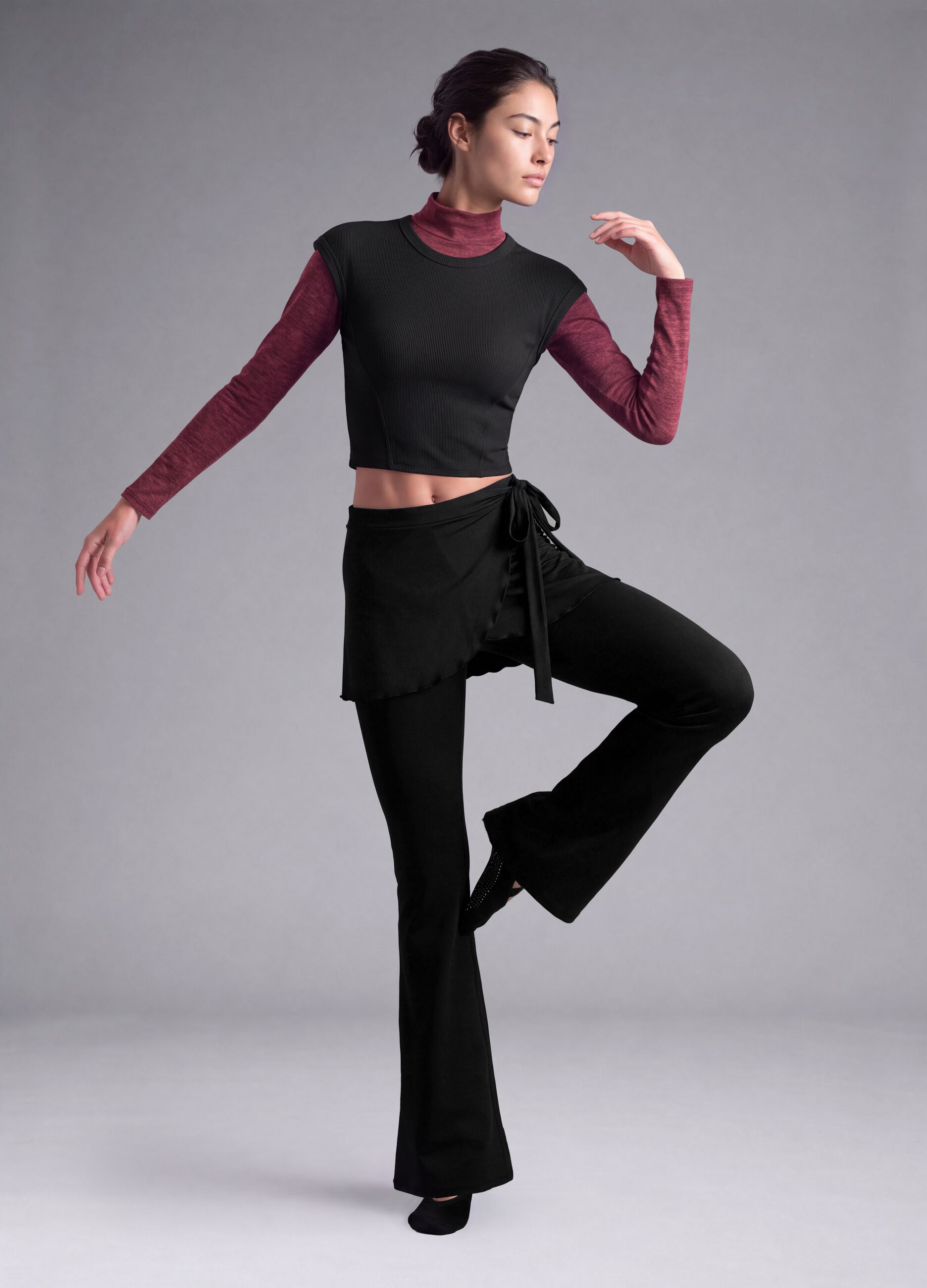 Leggings neri flare in tessuto elasticizzato traspirante ALTAVIA STUDIO