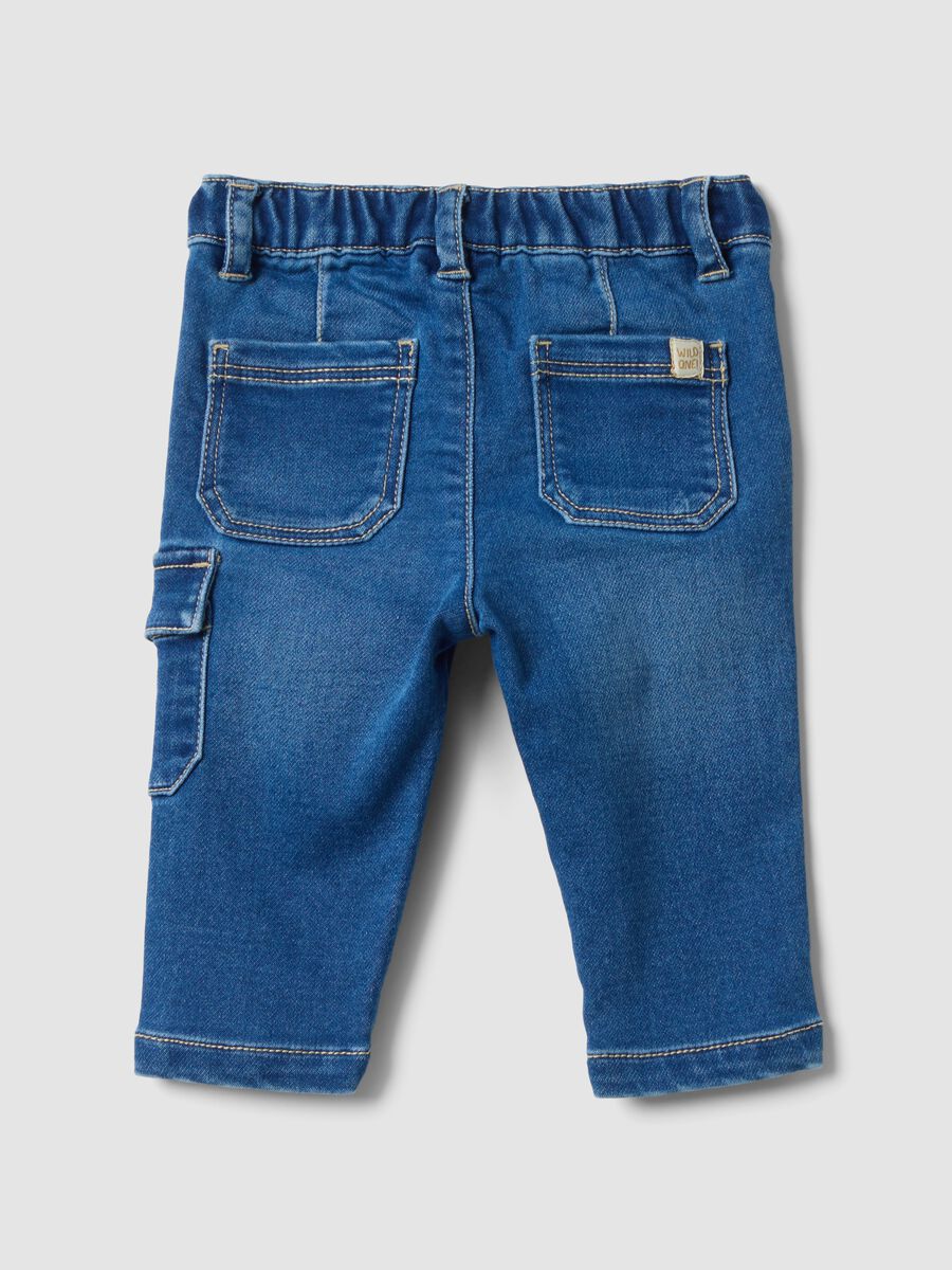Blaue Baby-Hose aus Stretch-Baumwolle mit Cargo-Tasche_1