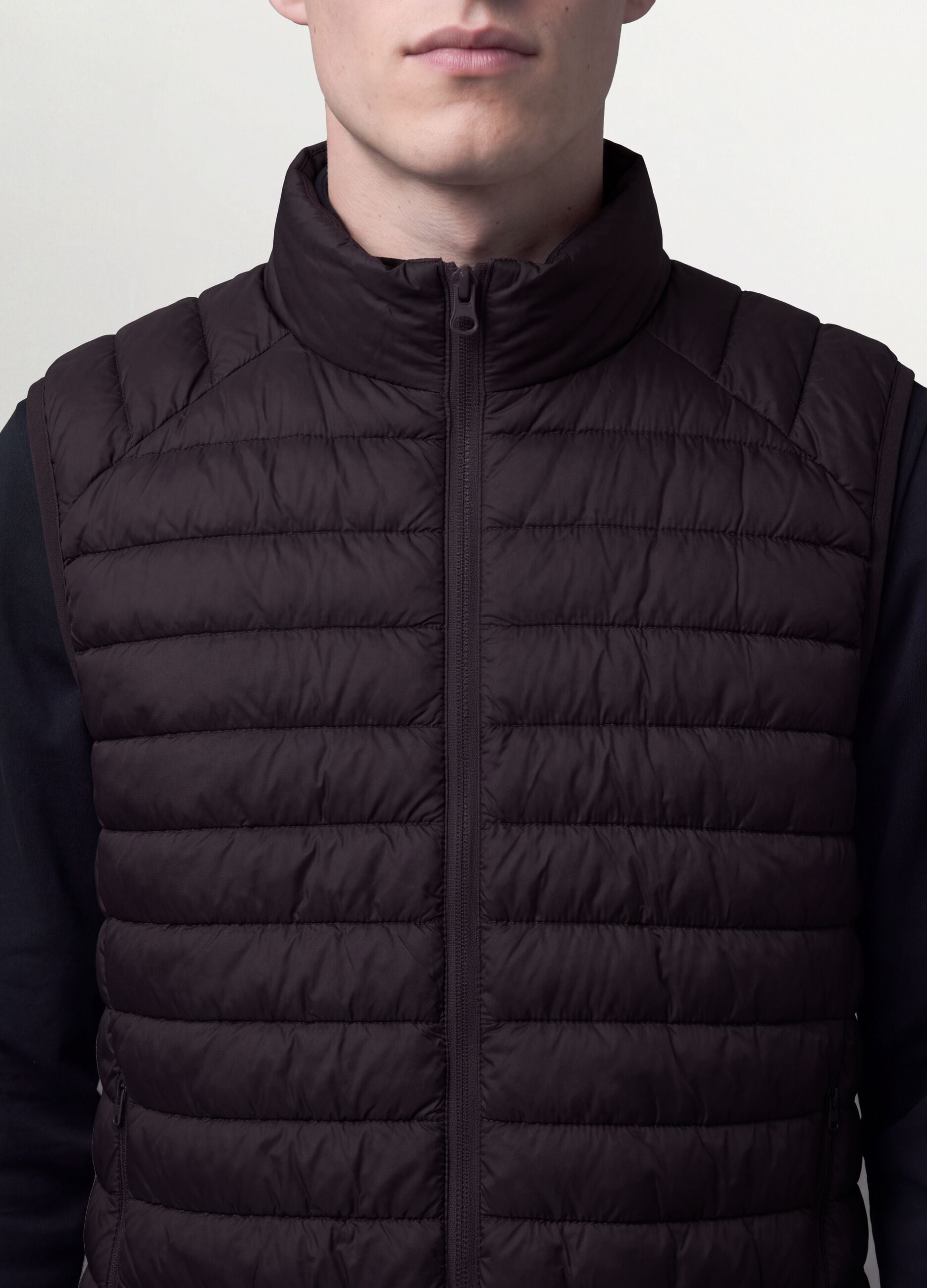Red ultralight padded gilet with zip