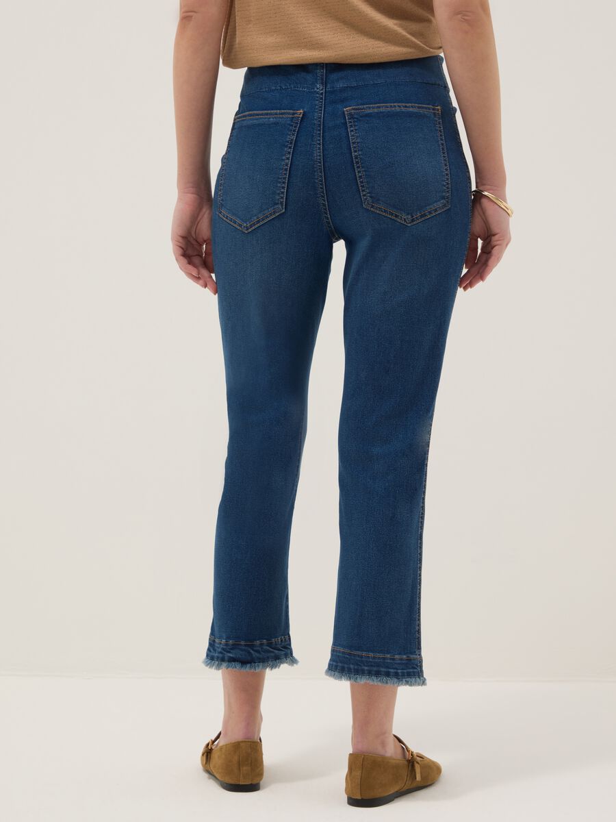 Pantaloni slim premaman blu in cotone elasticizzato_2