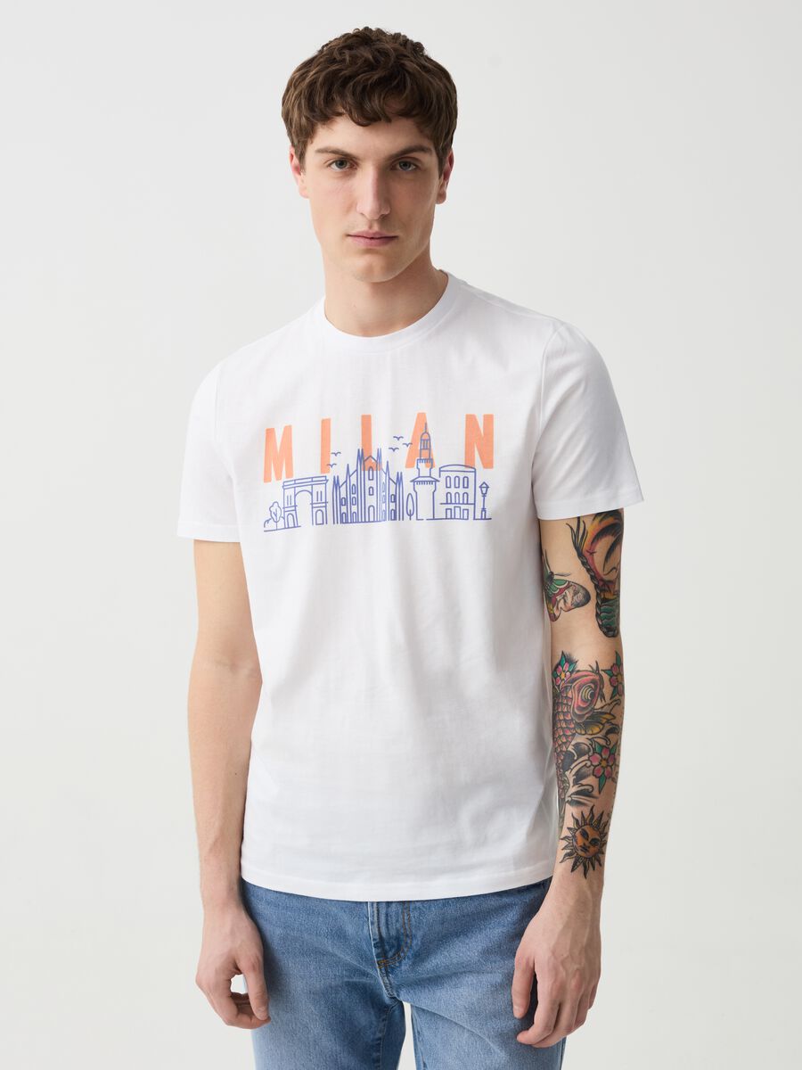 T-shirt in cotone con stampa Milano_0