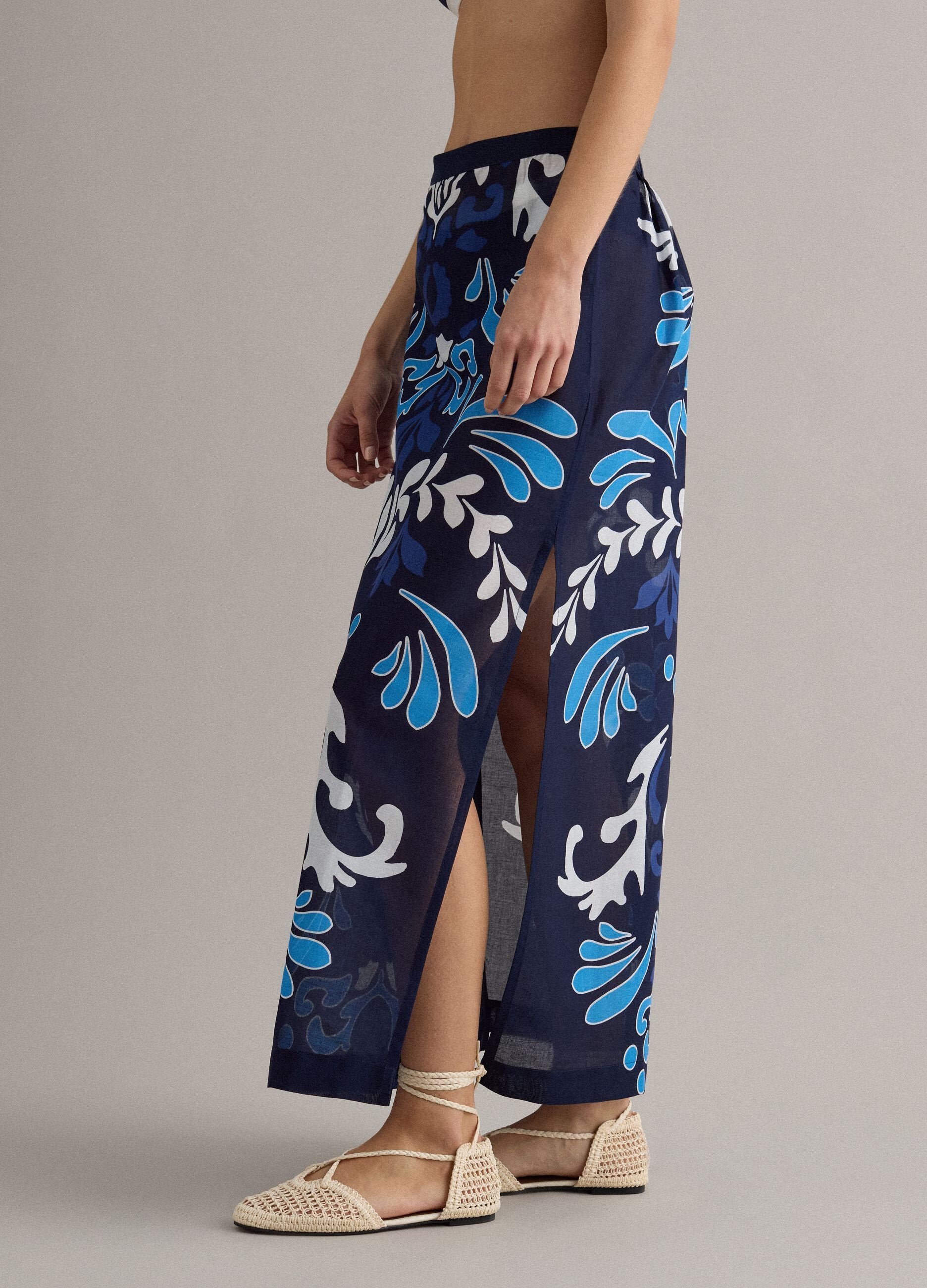 Blue pure cotton sarong with decorative print