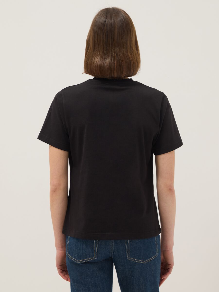 T-shirt noir en pur coton coupe regular avec Mickey Mouse scintillant_2