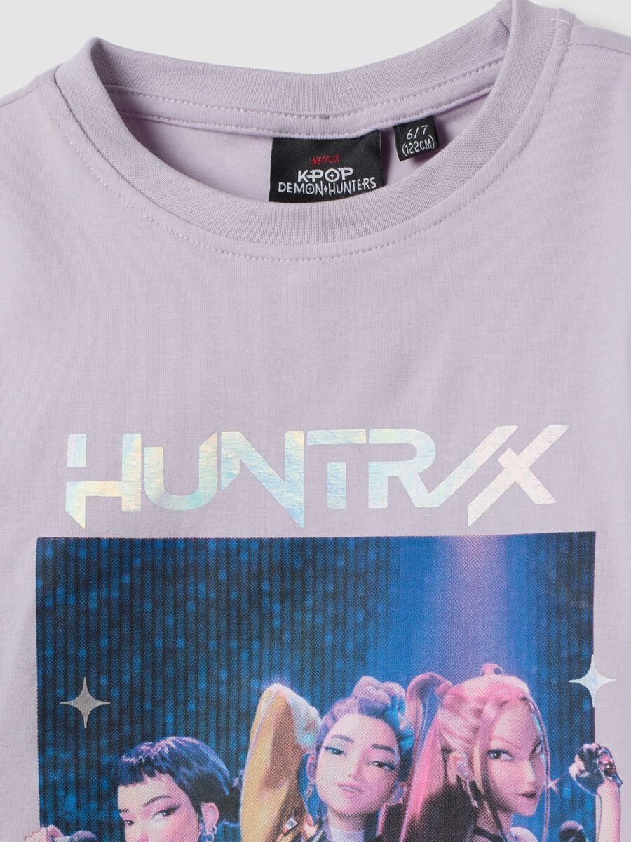 T-shirt roxa em algod&atilde;o el&aacute;stico com estampado K-Pop Demon Hunters_2