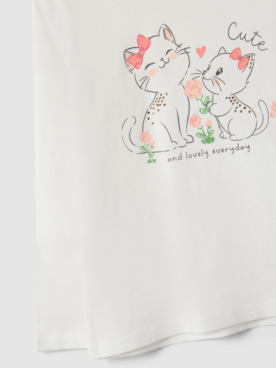 &Lambda;&epsilon;&upsilon;&kappa;ό &mu;&alpha;&kappa;&rho;&upsilon;&mu;ά&nu;&iota;&kappa;&omicron; T-shirt &alpha;&pi;ό &alpha;&gamma;&nu;ό &beta;&alpha;&mu;&beta;ά&kappa;&iota;_3