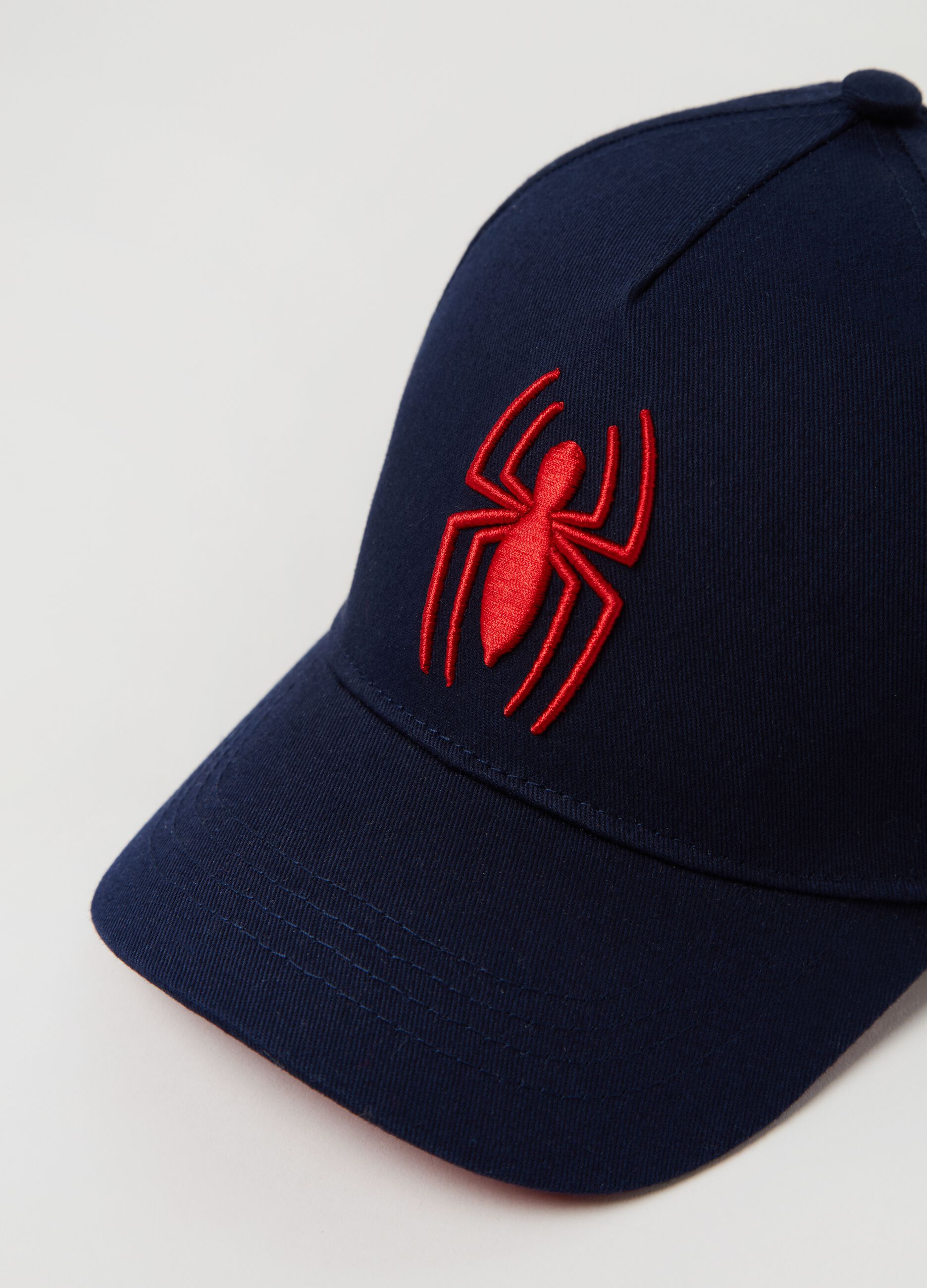 Baseball cap with Spider-Man embroidery