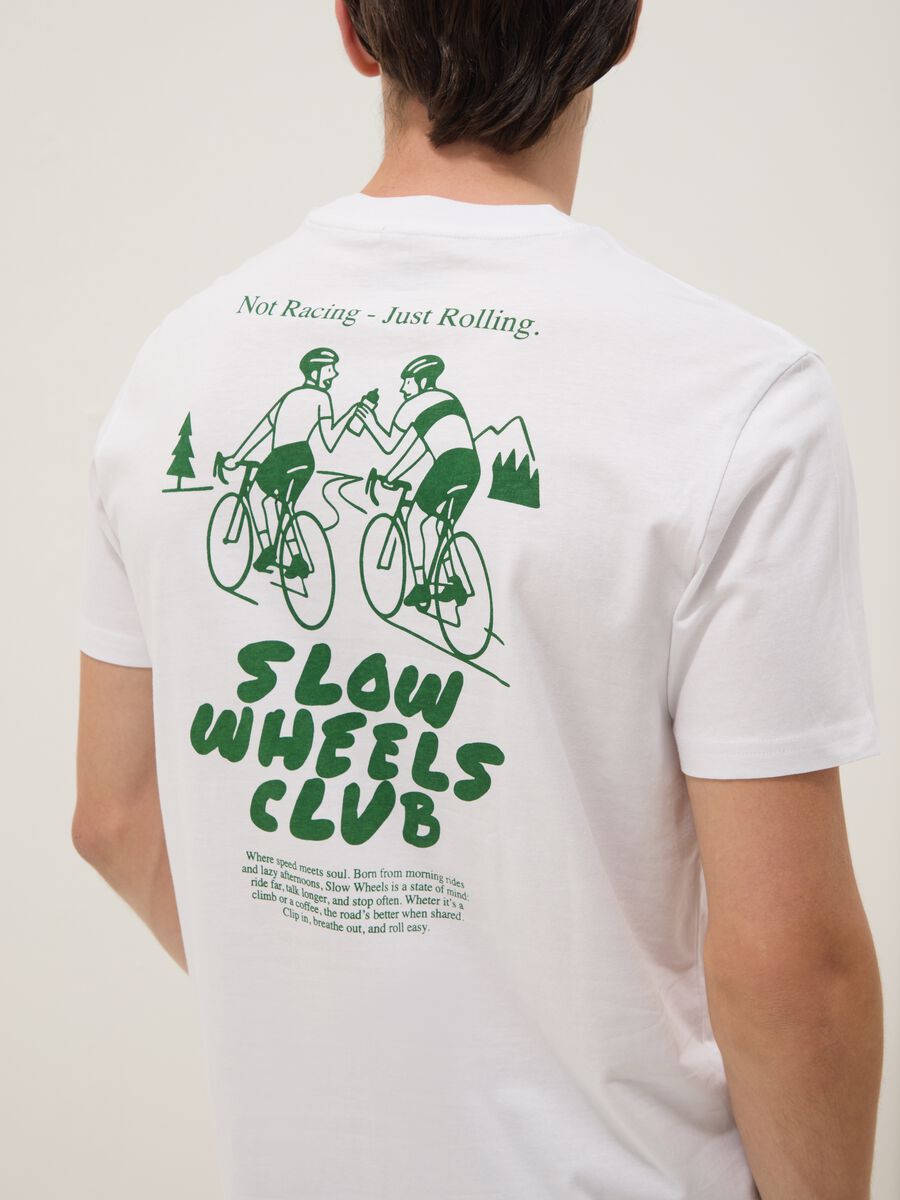 Wei&szlig;es T-Shirt aus reiner Baumwolle mit Print, Regular Fit_3