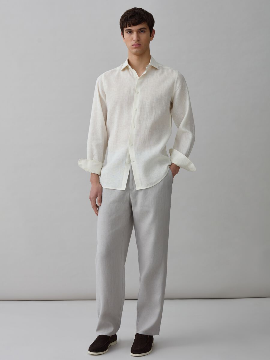 Contemporary trousers in linen_0