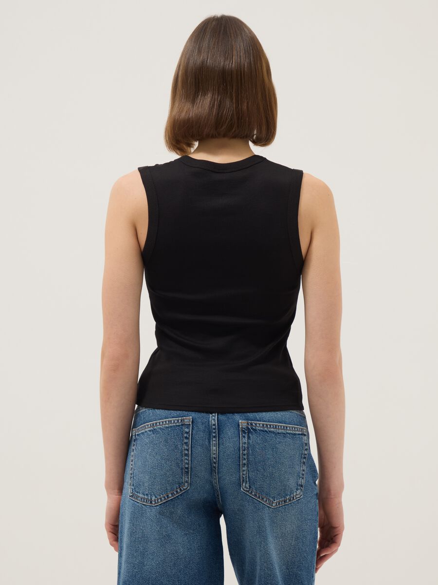 Black pure cotton tank top with V-neck regular fit_2