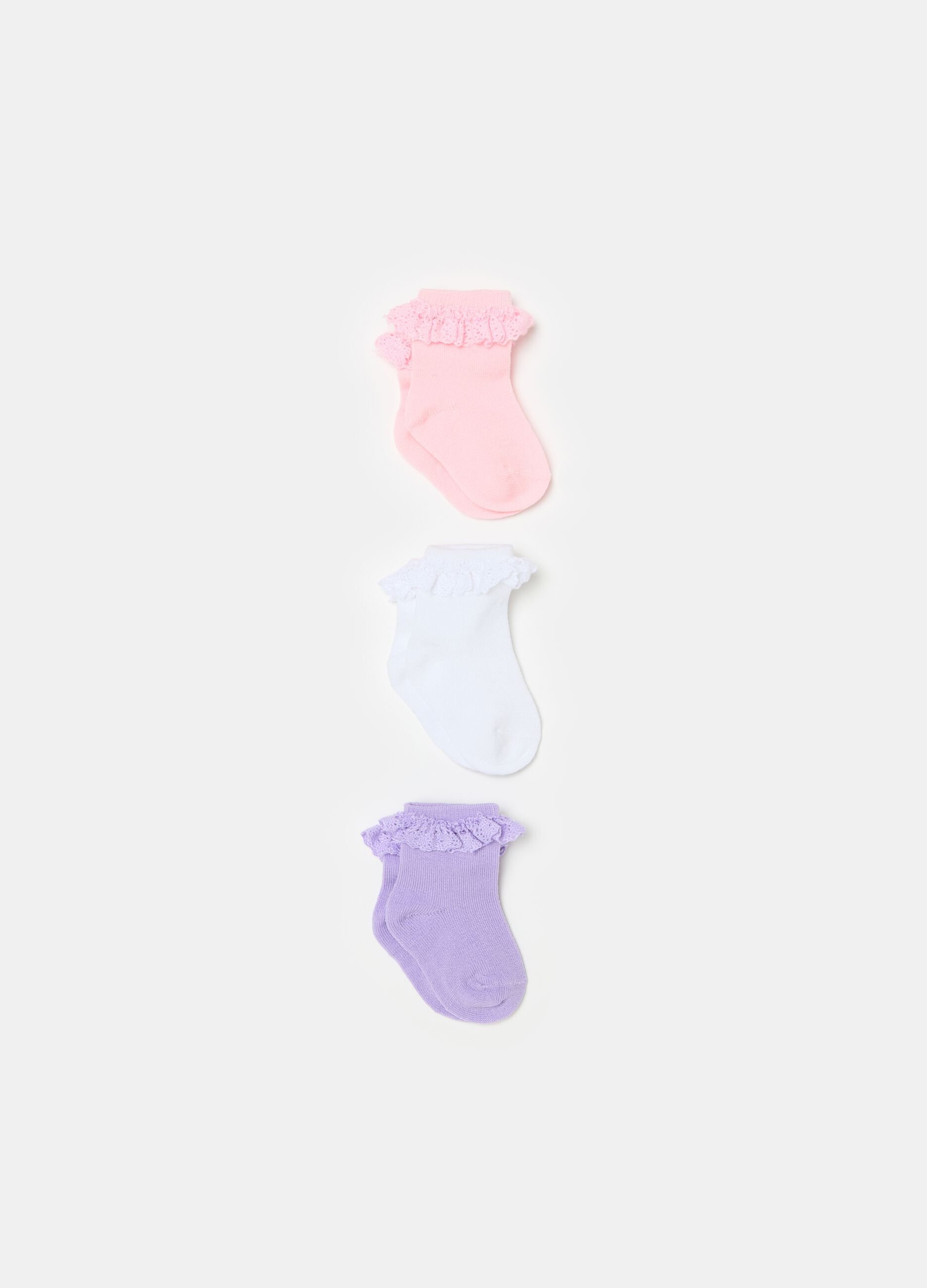 Three-pair pack short socks with lace