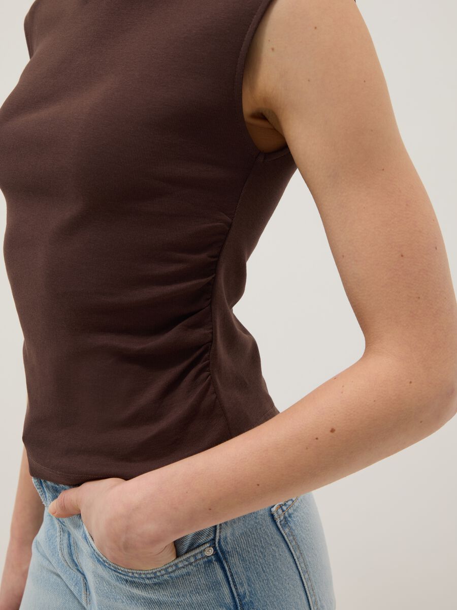 Brown pure cotton regular fit tank top_3
