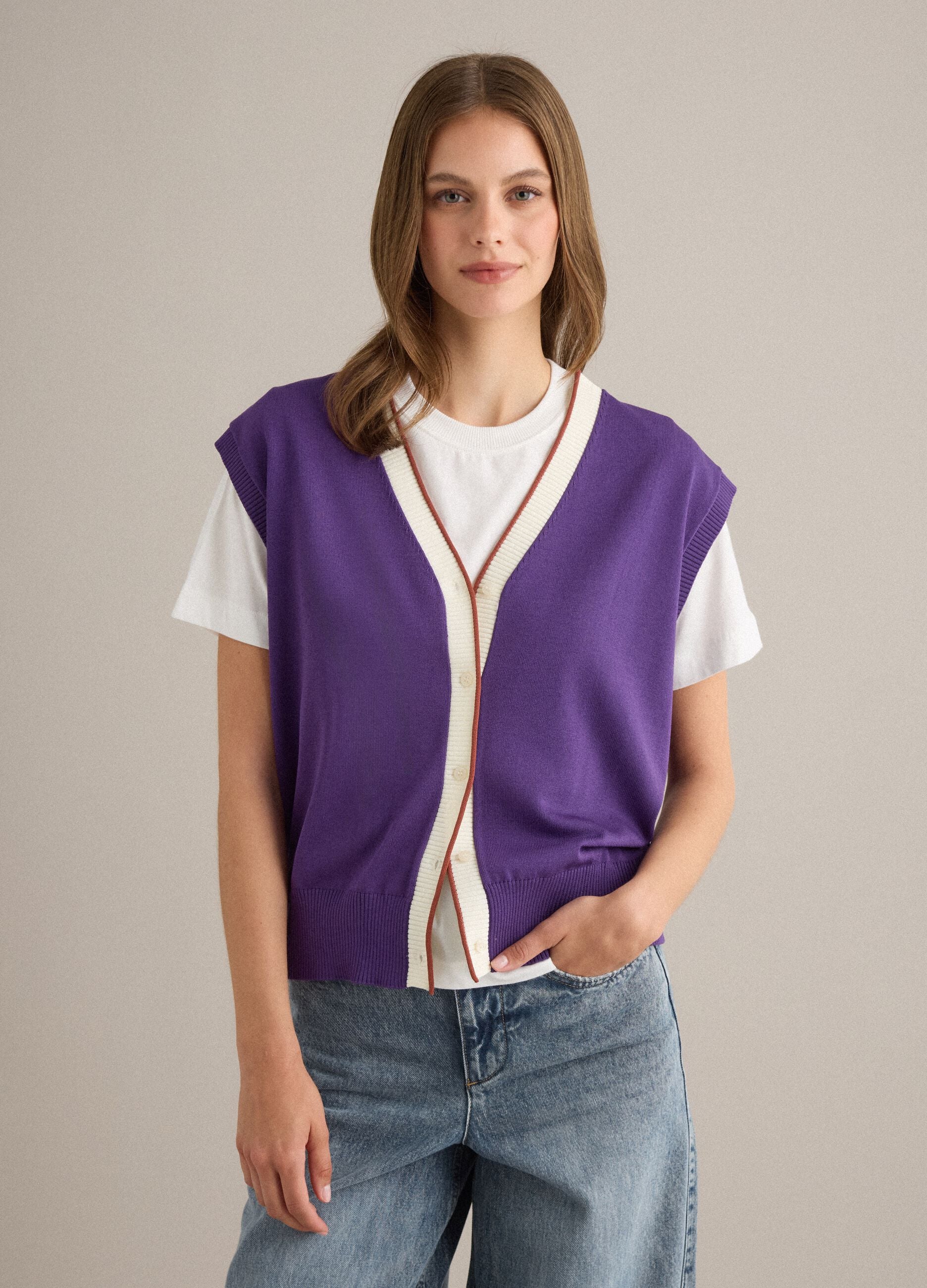Purple viscose-blend vest in plain knit