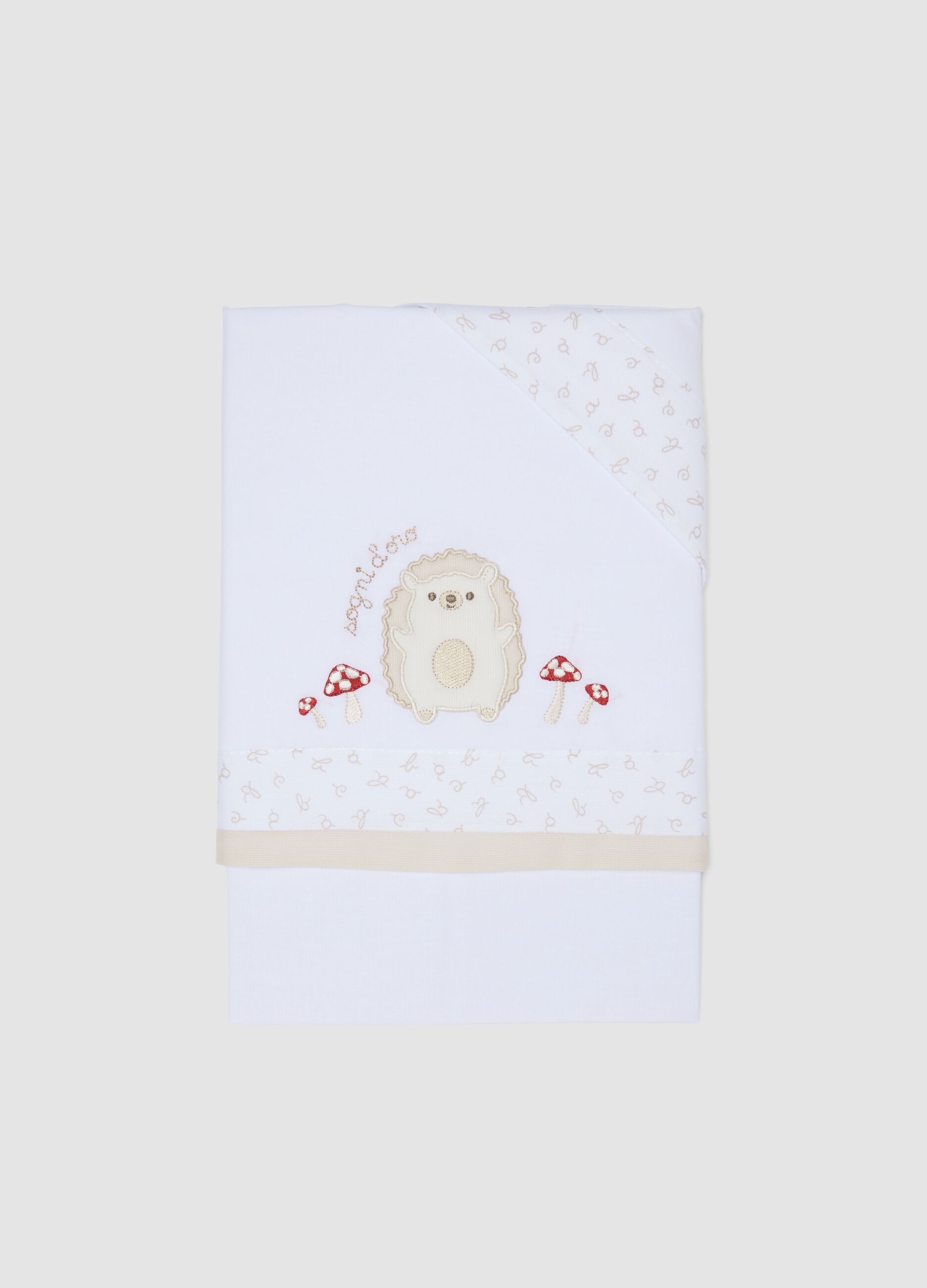 White 100% cotton baby sheet with hedgehog embroidery