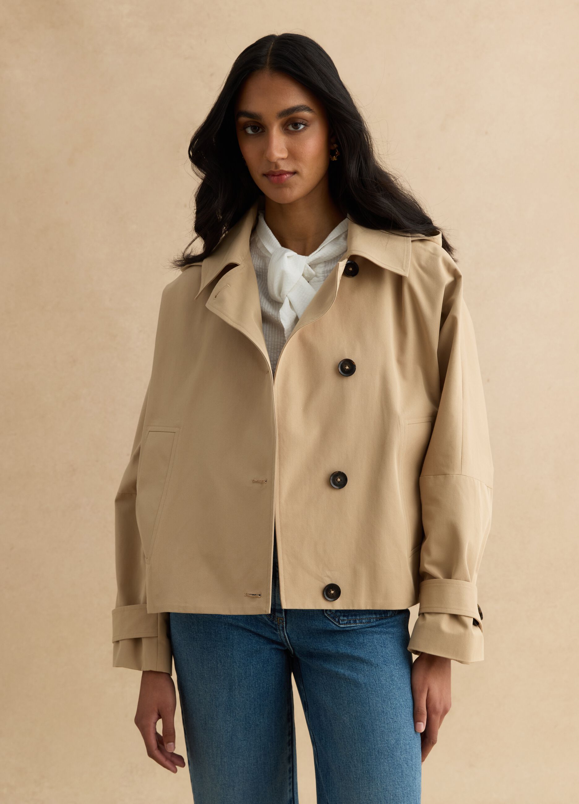 Short beige cotton blend trench coat, regular fit with hood