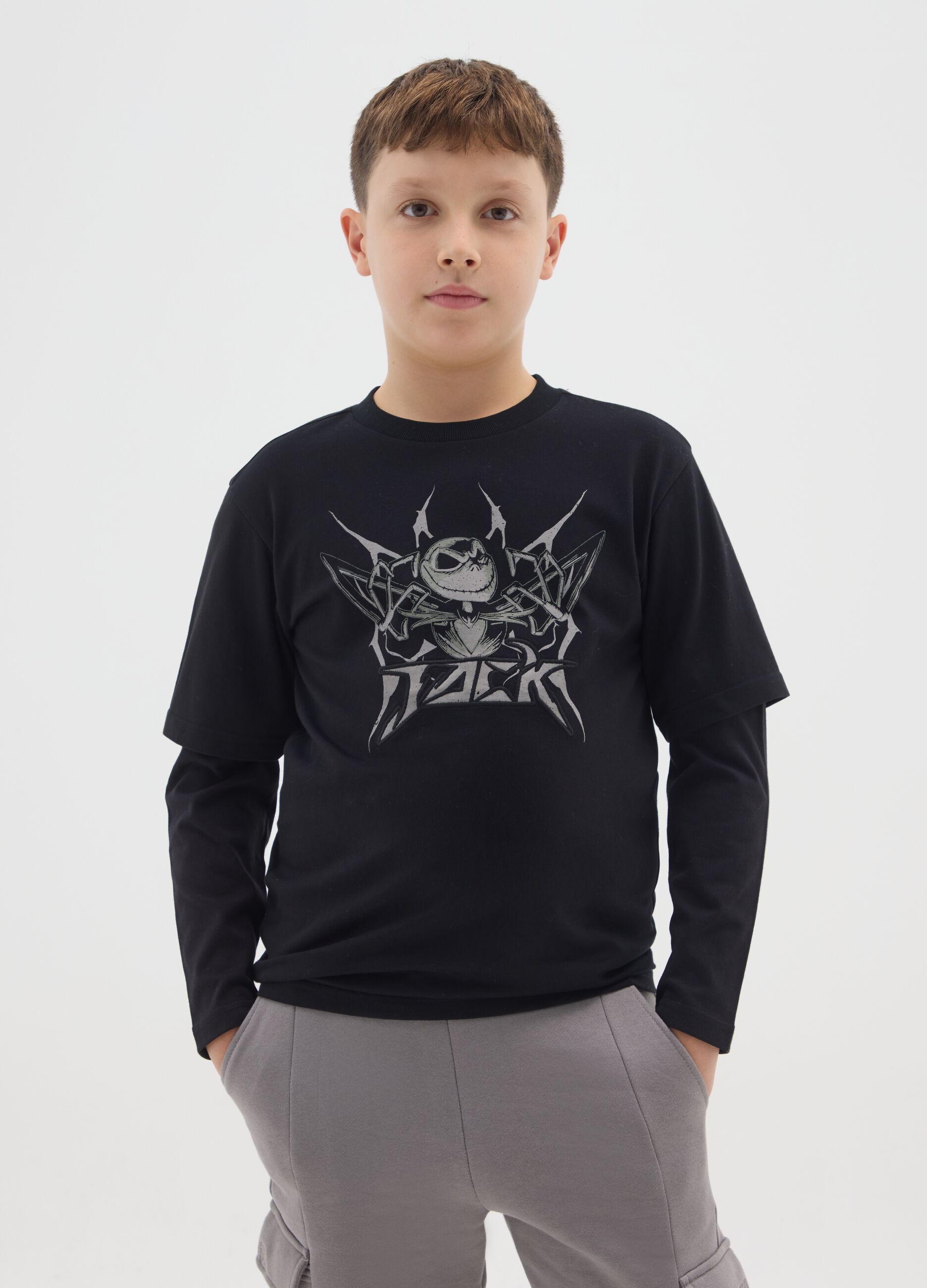Black long-sleeved pure cotton T-shirt