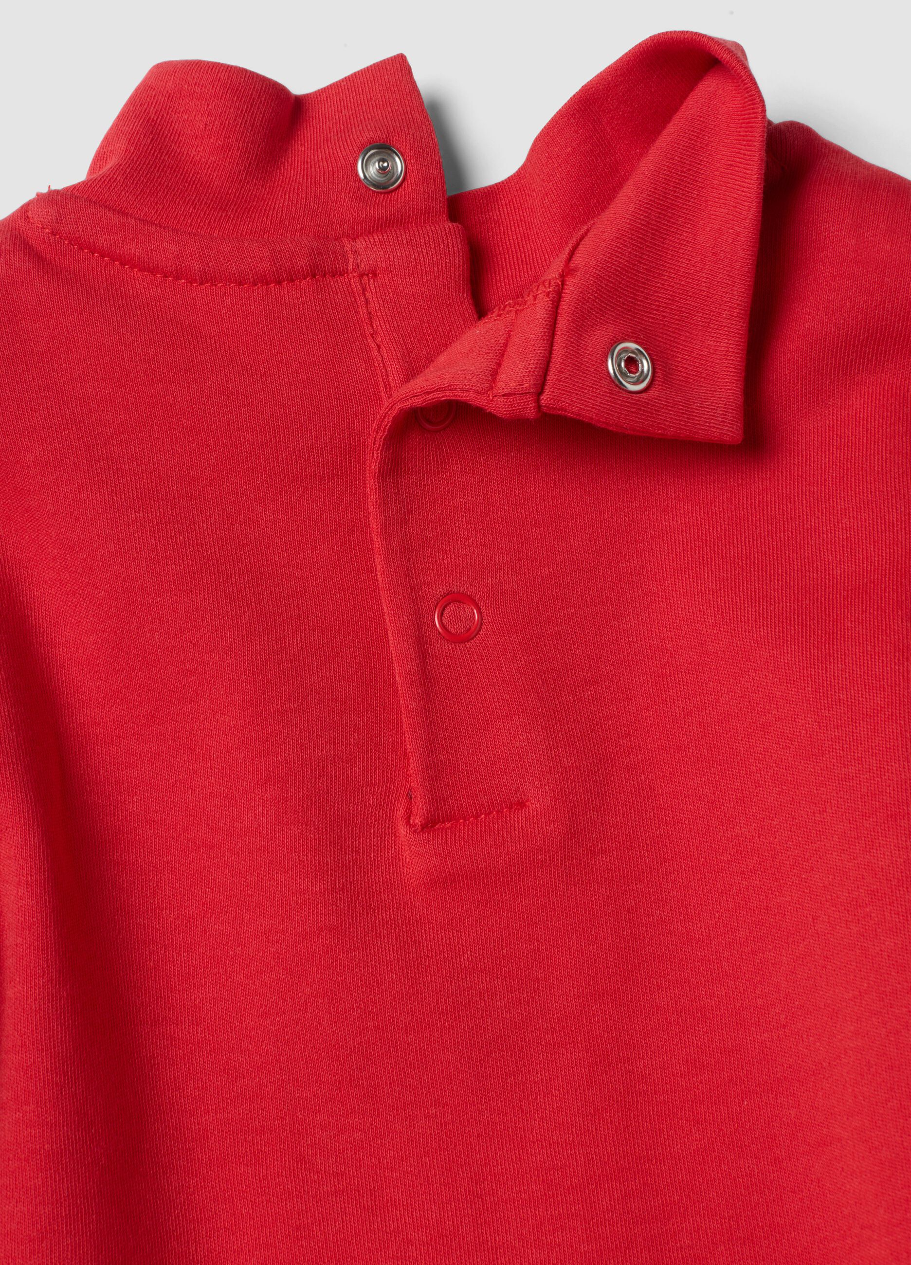 Red organic cotton T-shirt with raised collar