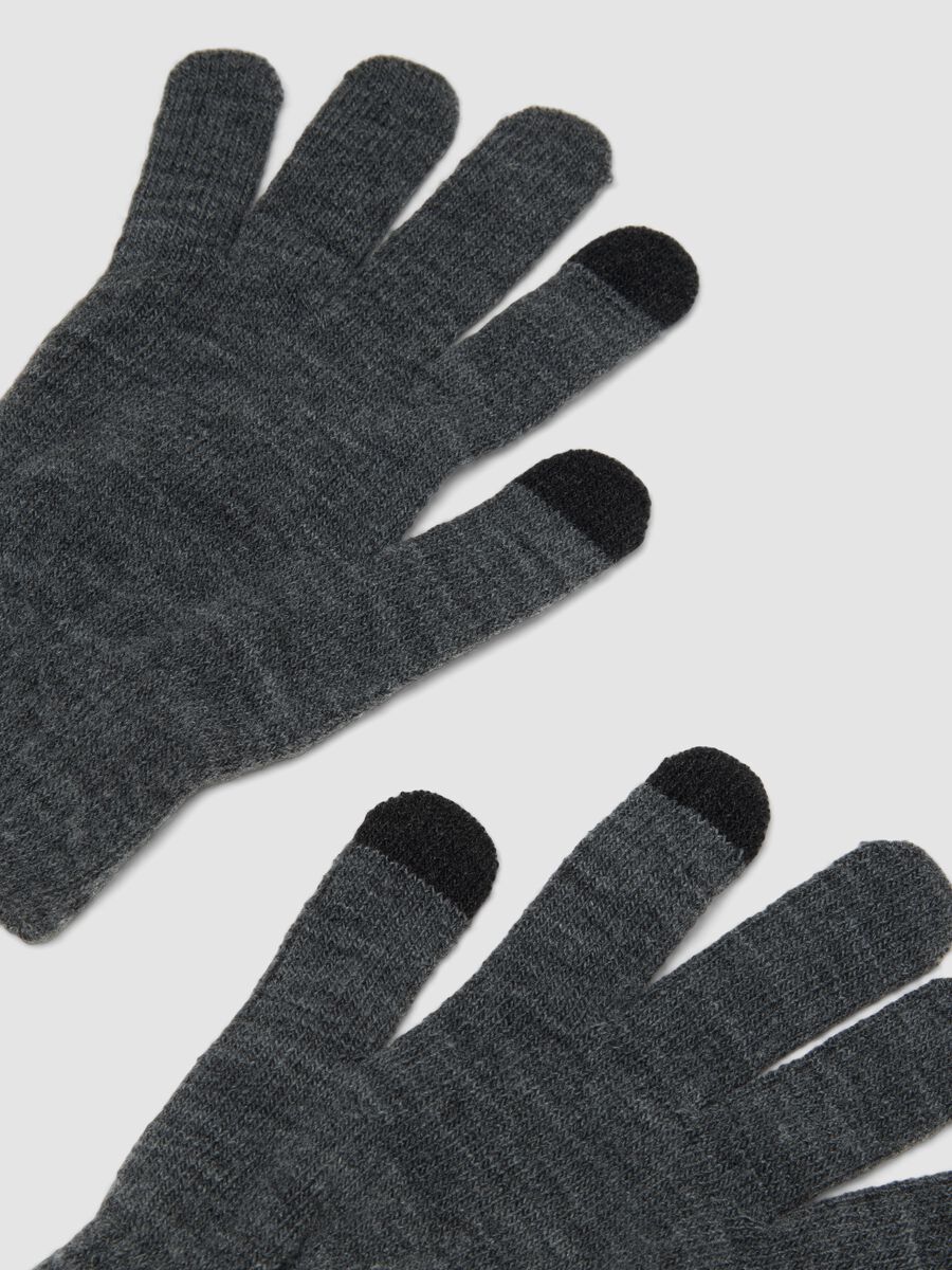 Graue Handschuhe aus Stretchmaterial_1