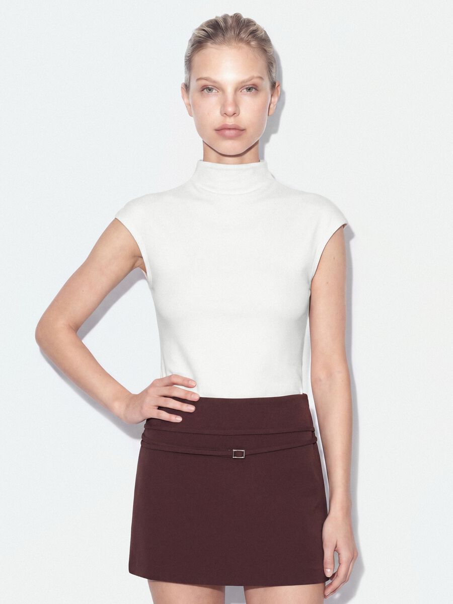 White fitted modal and stretch cotton T-shirt with high neck_0