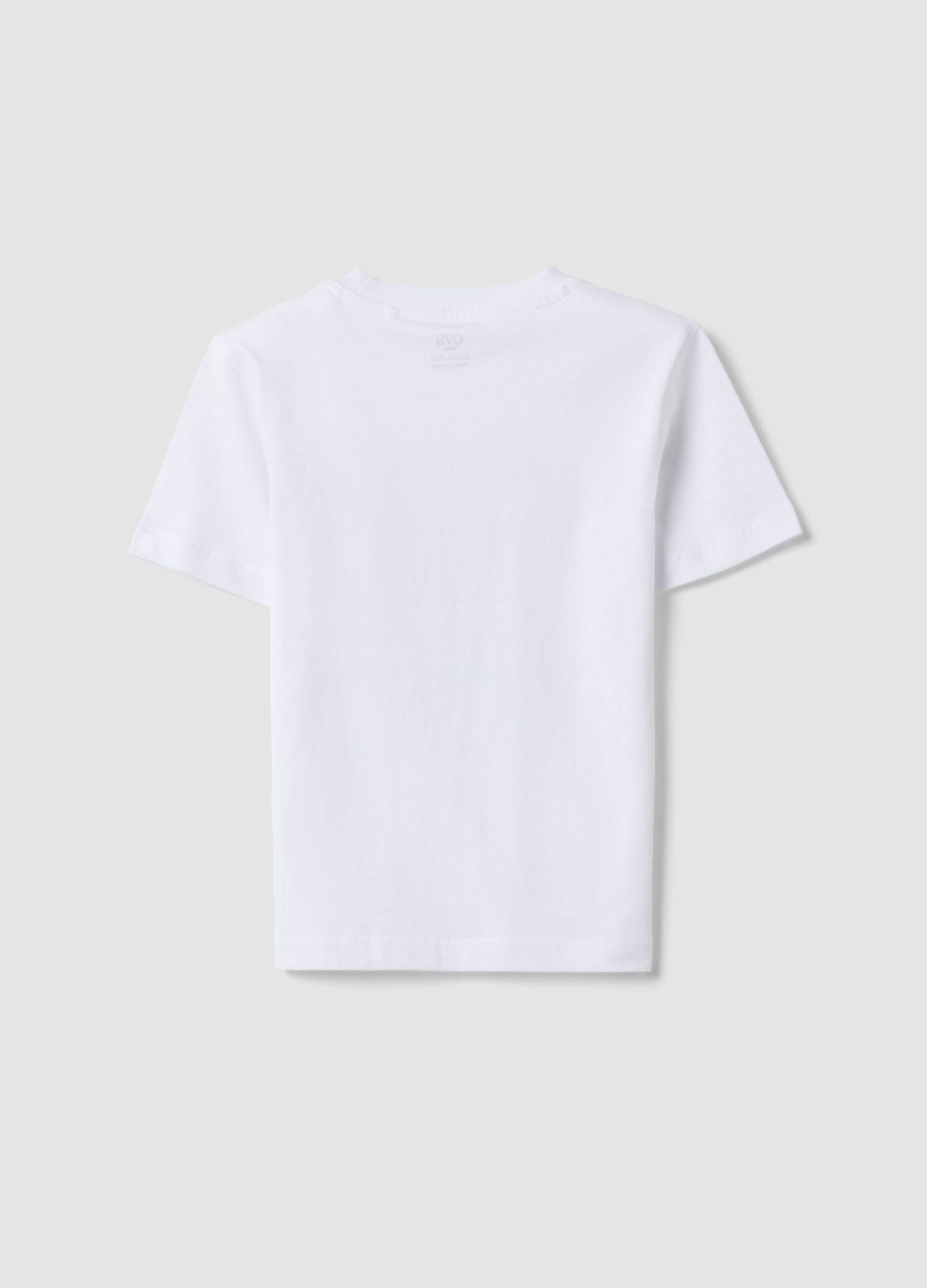 &Lambda;&epsilon;&upsilon;&kappa;ό &pi;&alpha;&iota;&delta;&iota;&kappa;ό T-shirt &alpha;&pi;ό 100% &beta;&alpha;&mu;&beta;ά&kappa;&iota; &mu;&epsilon; &tau;ύ&pi;&omega;&mu;&alpha; &iota;&sigma;&tau;&iota;&omicron;&pi;&lambda;&omicron;ΐ&alpha;&sigmaf;