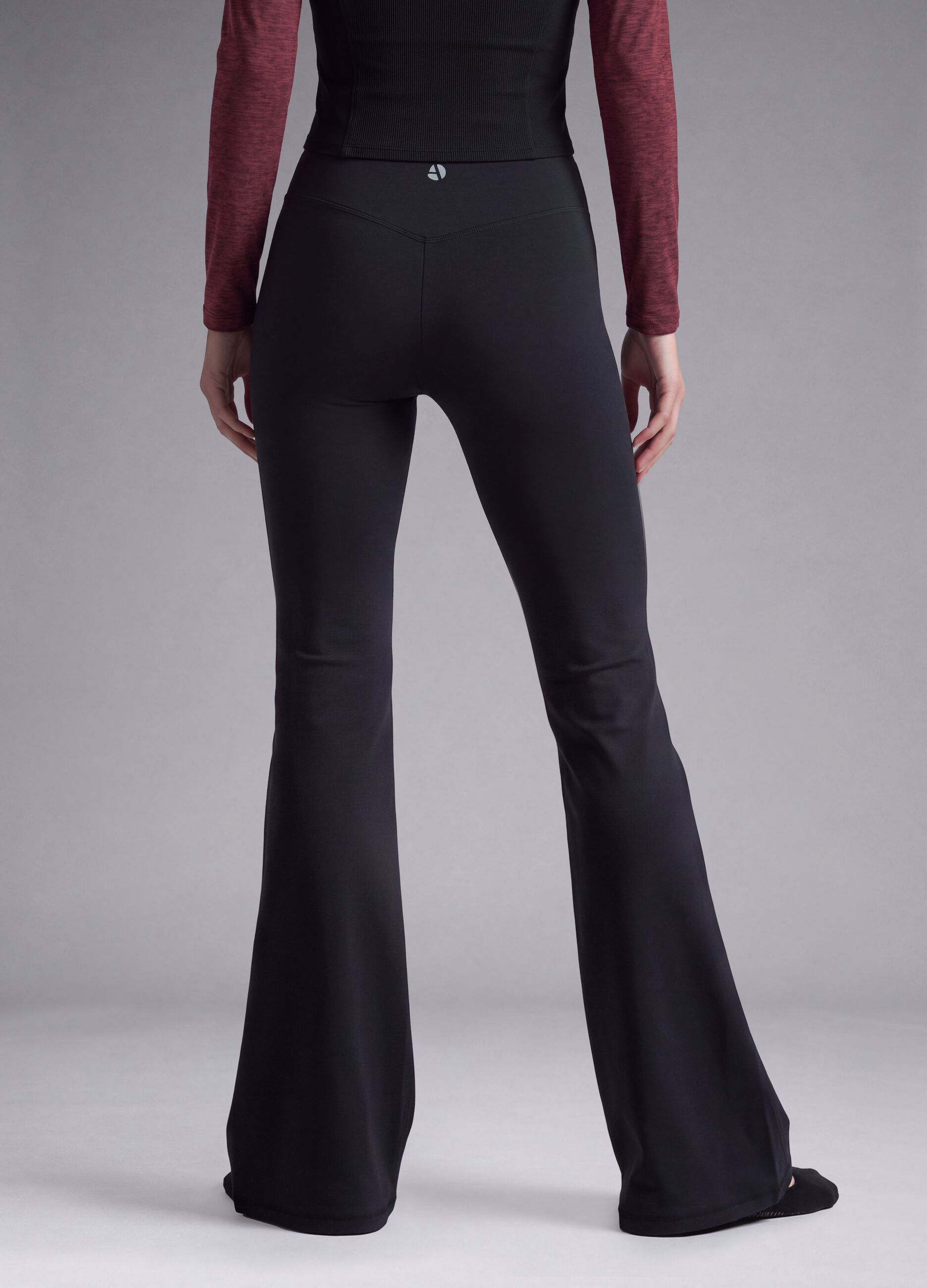 Blue flared leggings in stretchy fabric